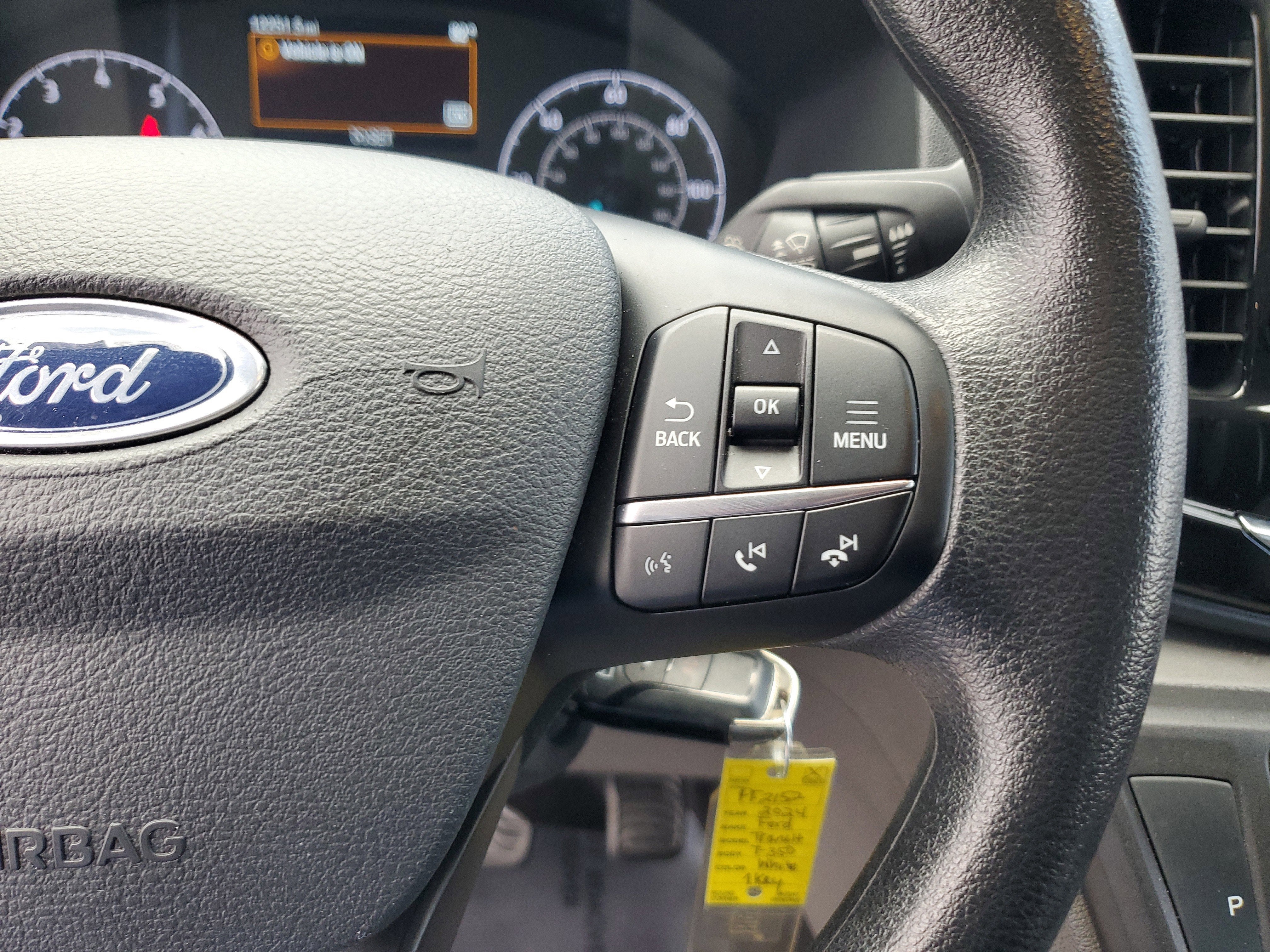 2024 Ford Transit Passenger Wagon XLT