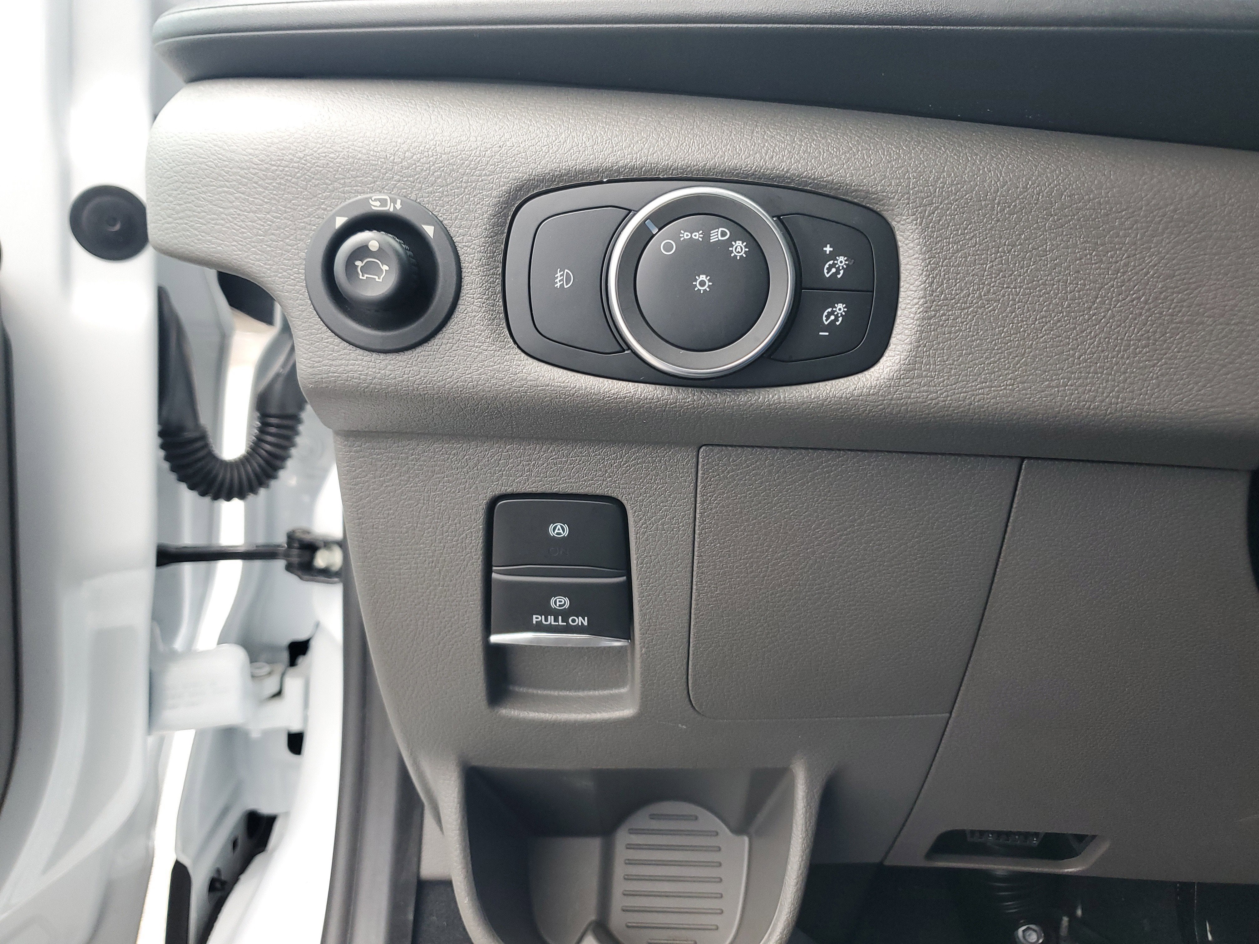 2024 Ford Transit Passenger Wagon XLT