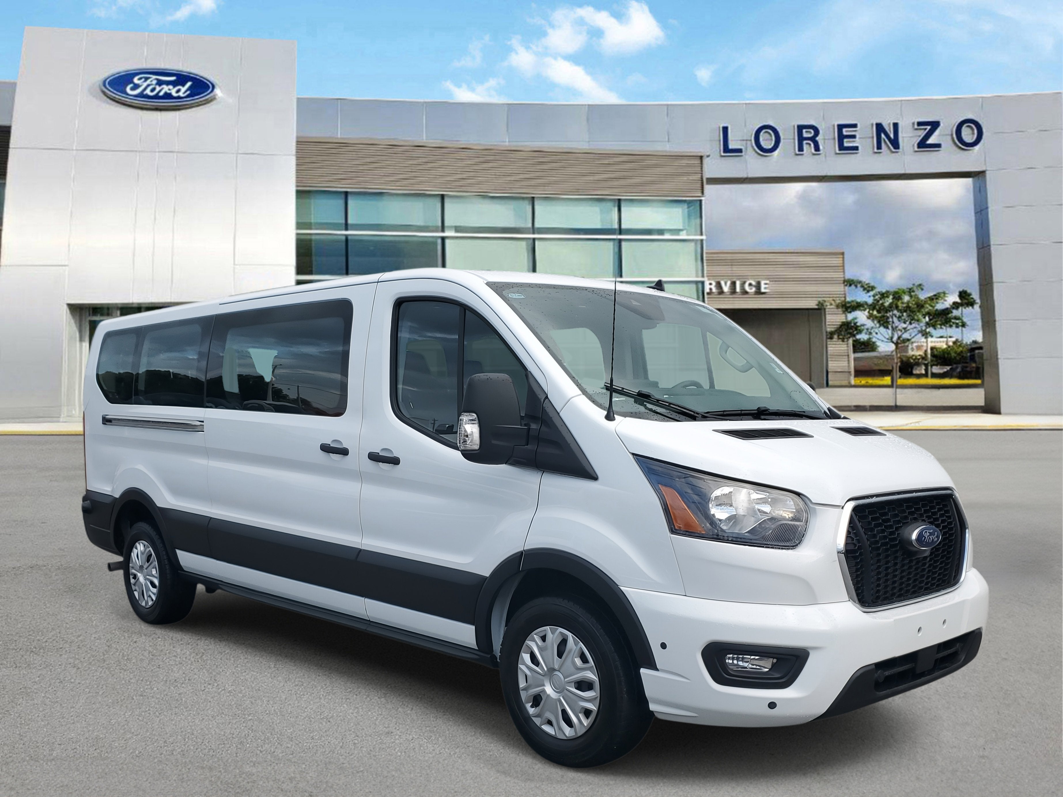 2024 Ford Transit Passenger Wagon XLT
