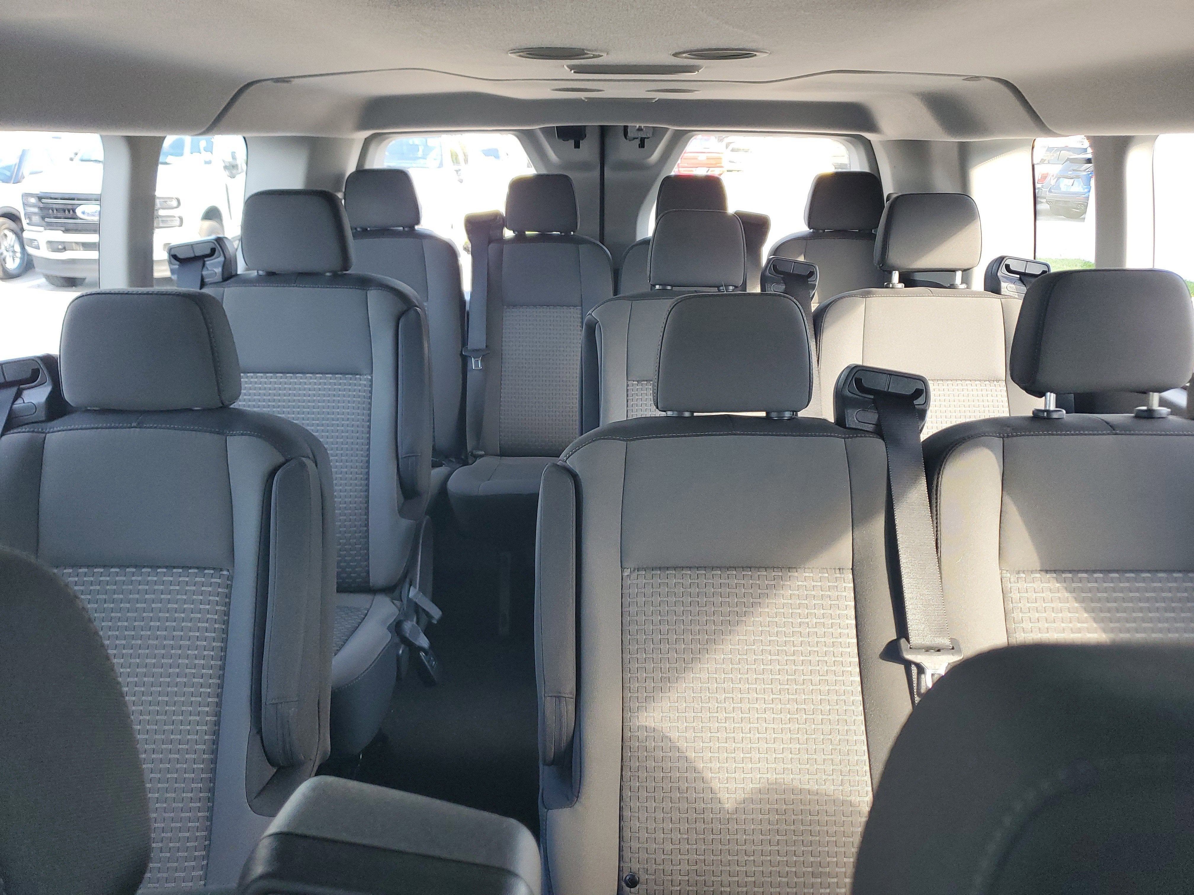 2024 Ford Transit Passenger Wagon XLT