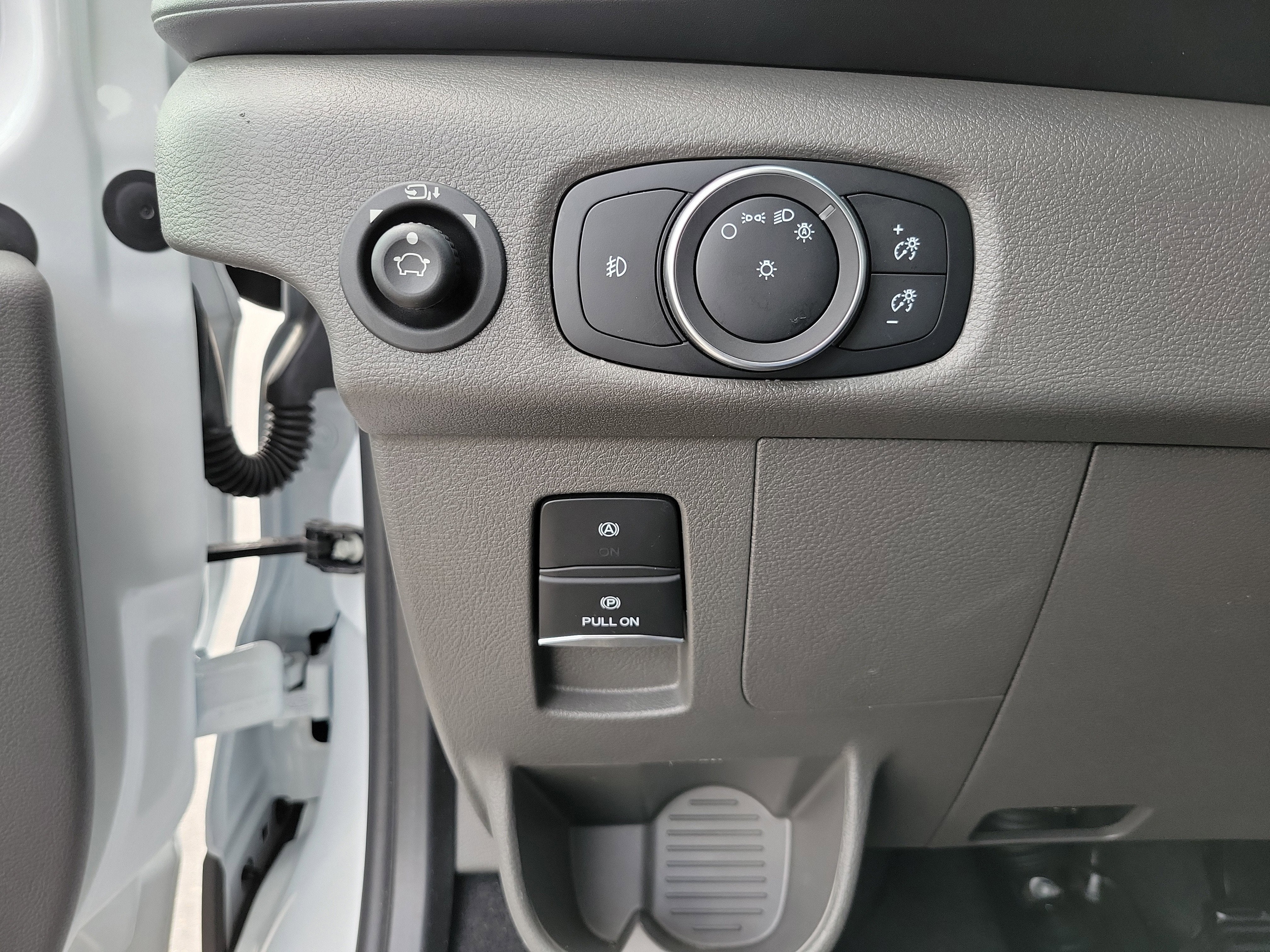 2025 Ford Transit Passenger Wagon XLT