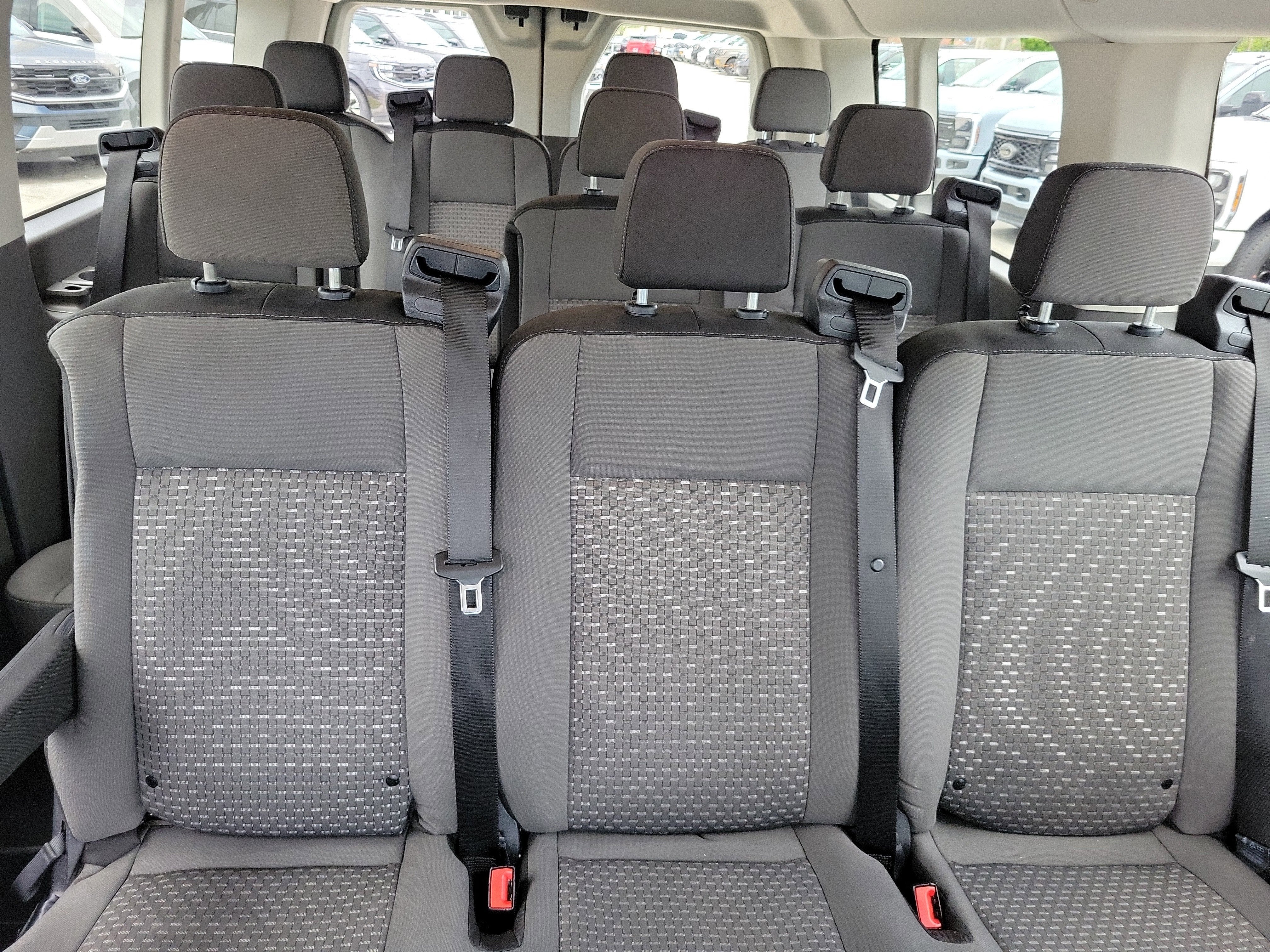 2024 Ford Transit Passenger Wagon XLT