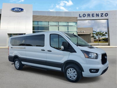 2023 Ford Transit Passenger Wagon XLT
