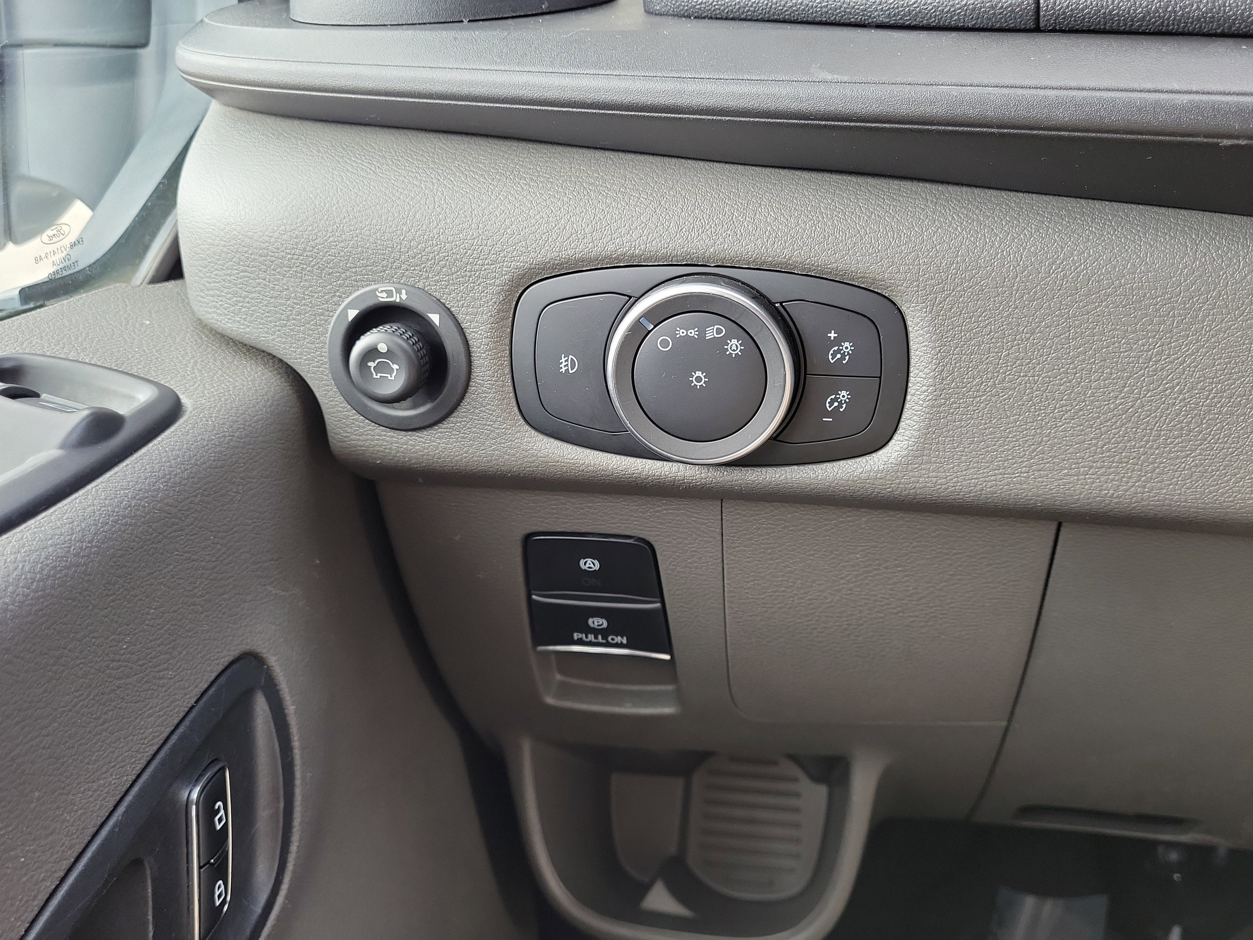 2023 Ford Transit Passenger Wagon XLT