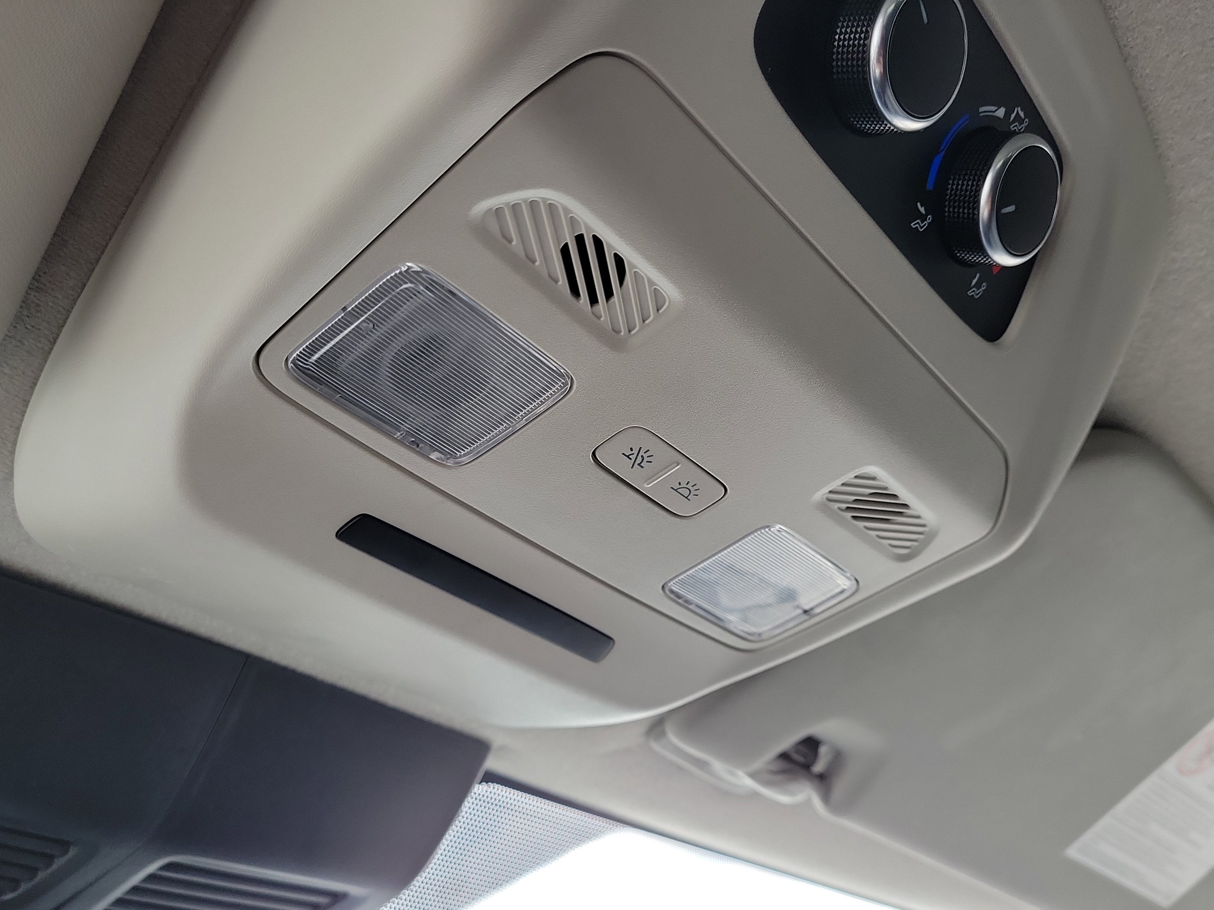 2023 Ford Transit Passenger Wagon XLT