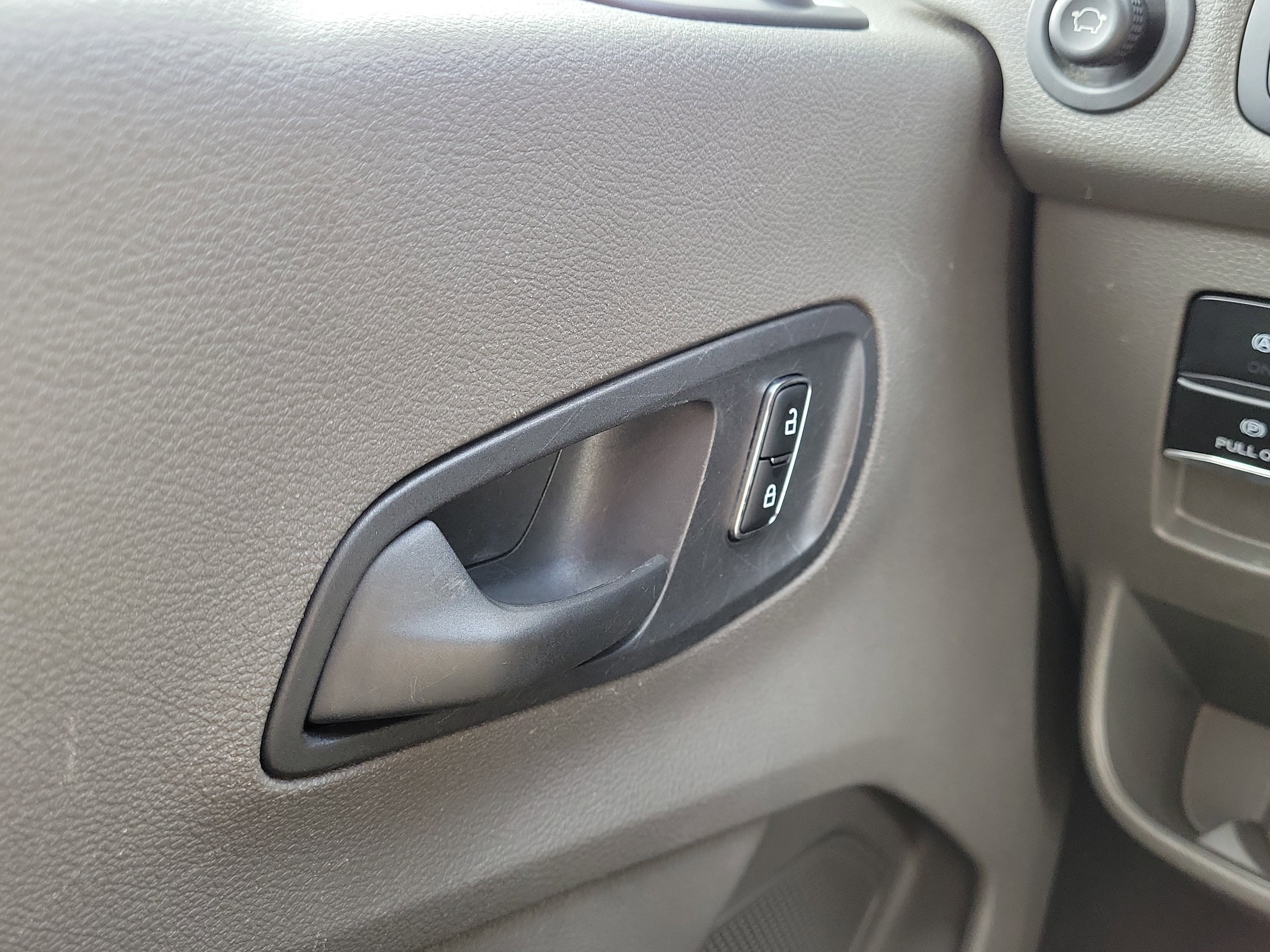 2023 Ford Transit Passenger Wagon XLT