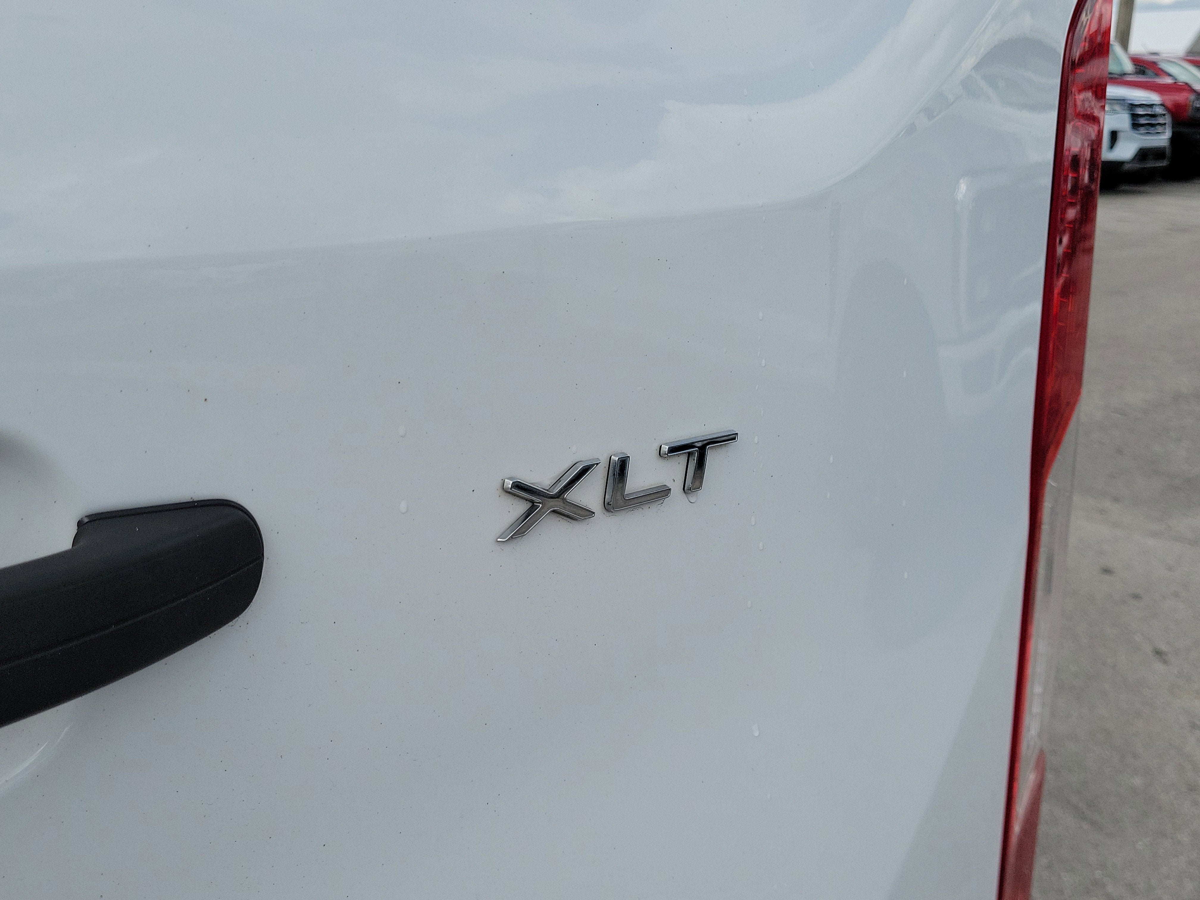 2023 Ford Transit Passenger Wagon XLT