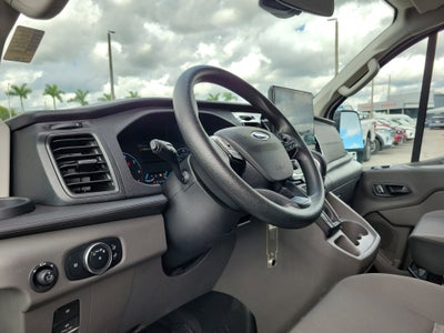 2023 Ford Transit Passenger Wagon XLT
