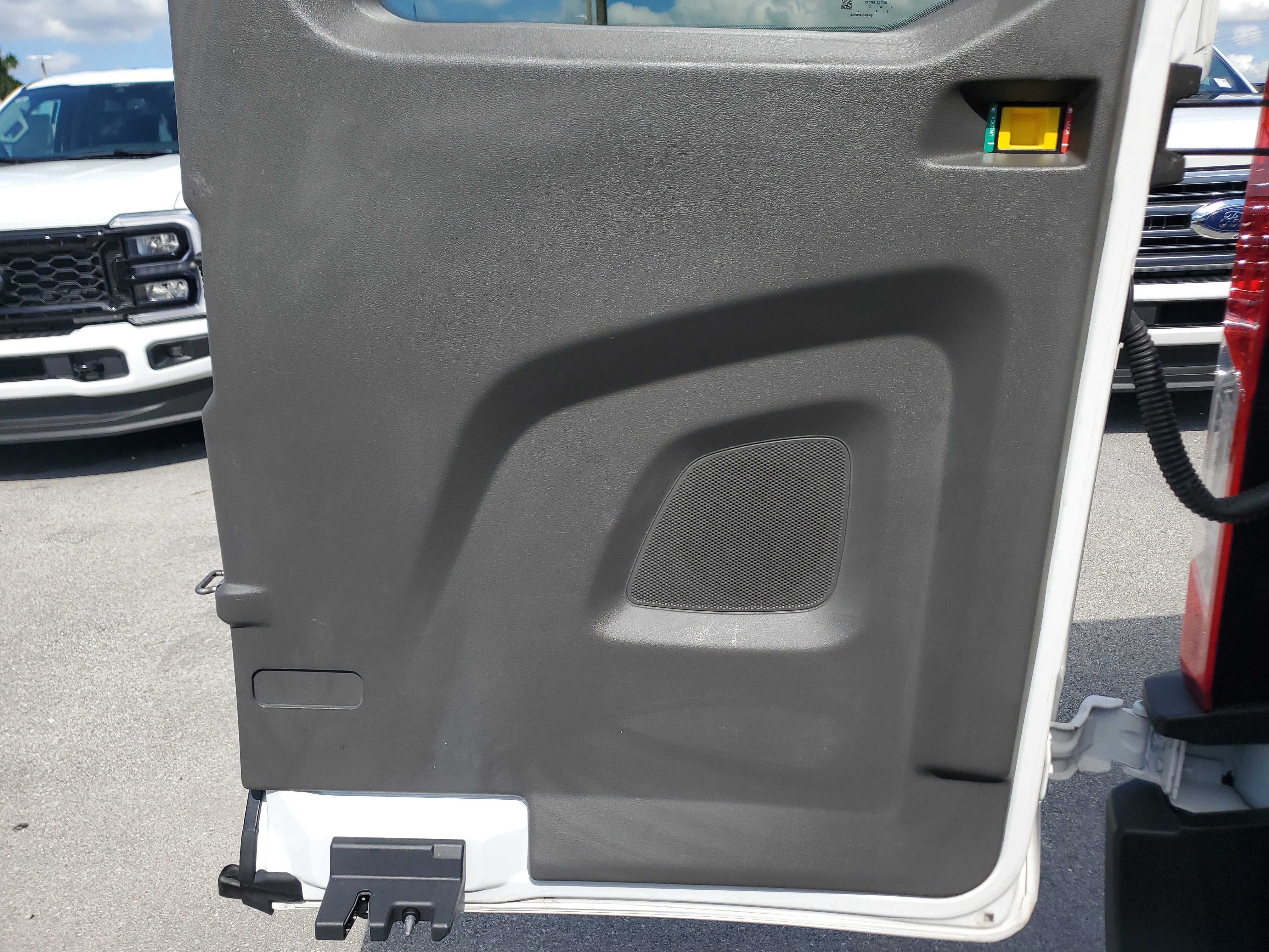 2023 Ford Transit Passenger Wagon XLT