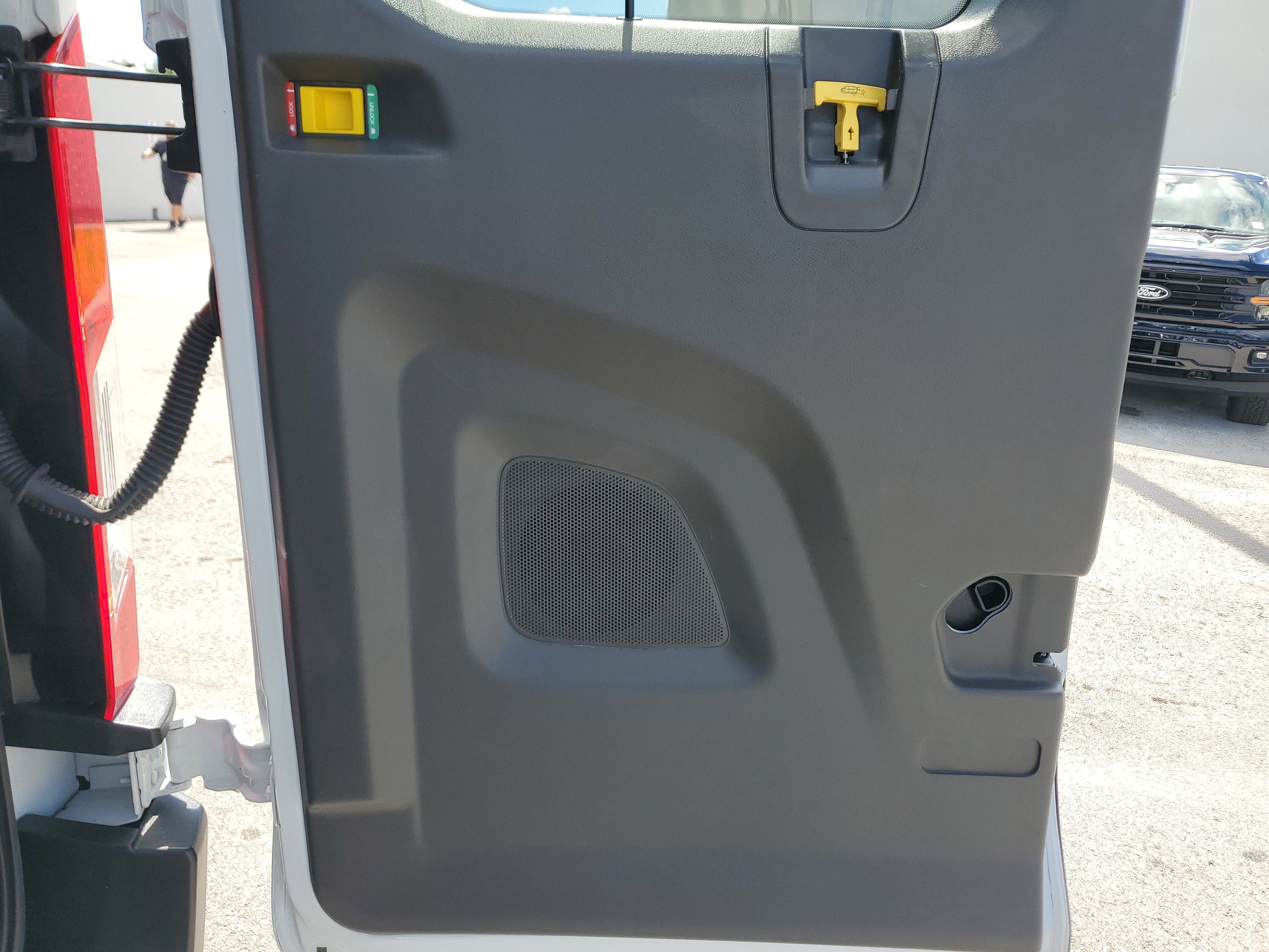 2023 Ford Transit Passenger Wagon XLT