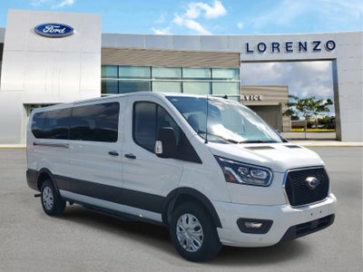 2023 Ford Transit Passenger Wagon XLT