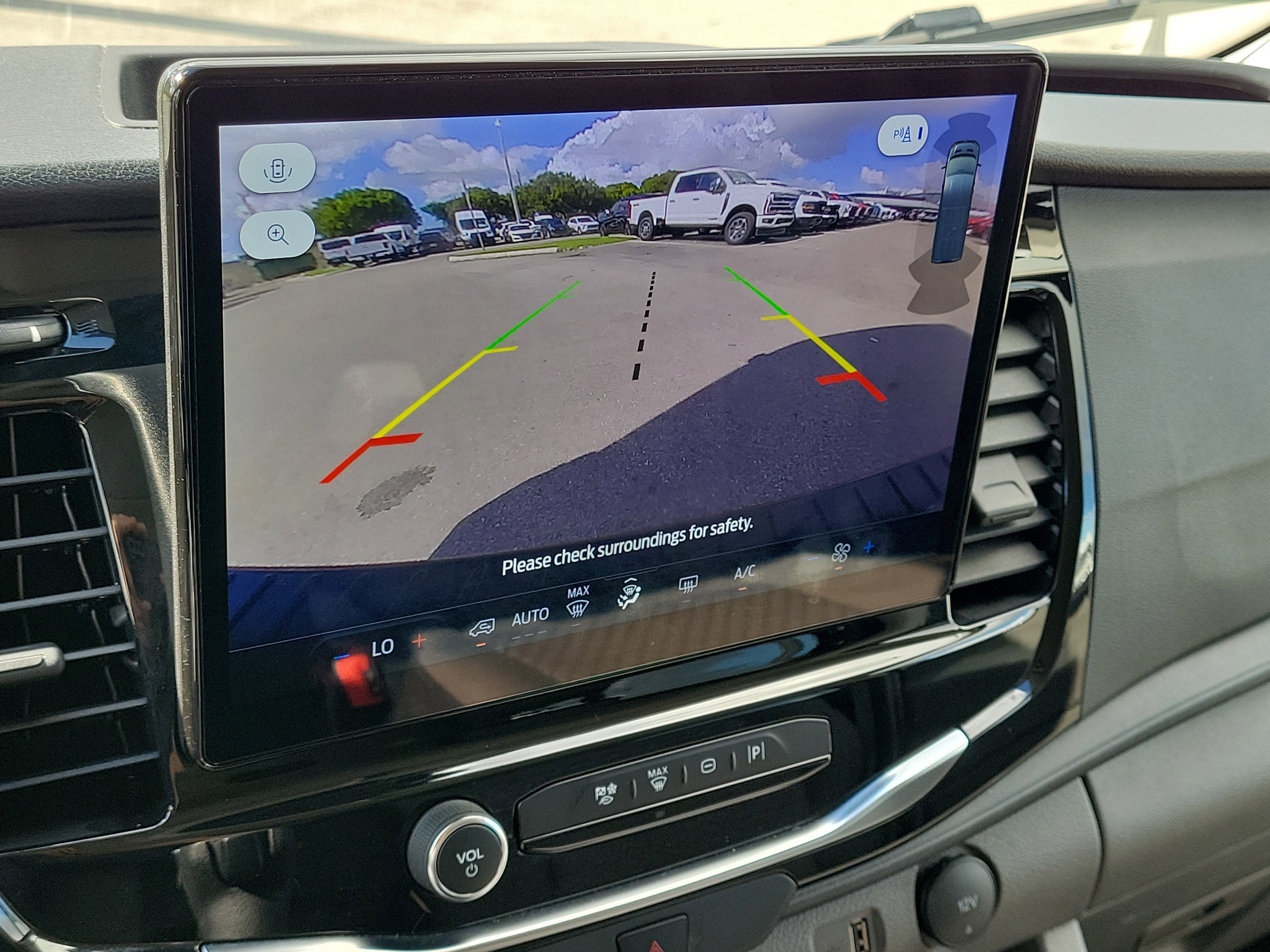 2023 Ford Transit Passenger Wagon XLT