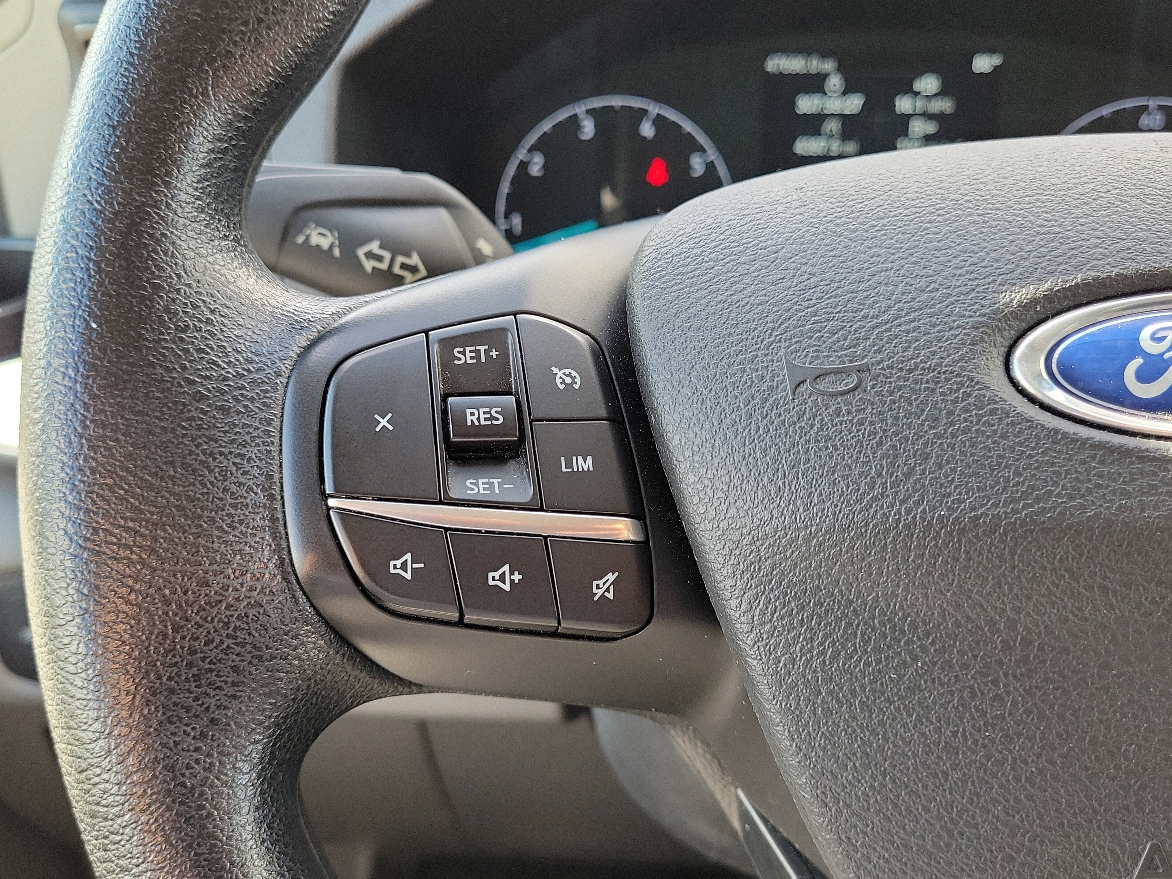 2023 Ford Transit Passenger Wagon XLT