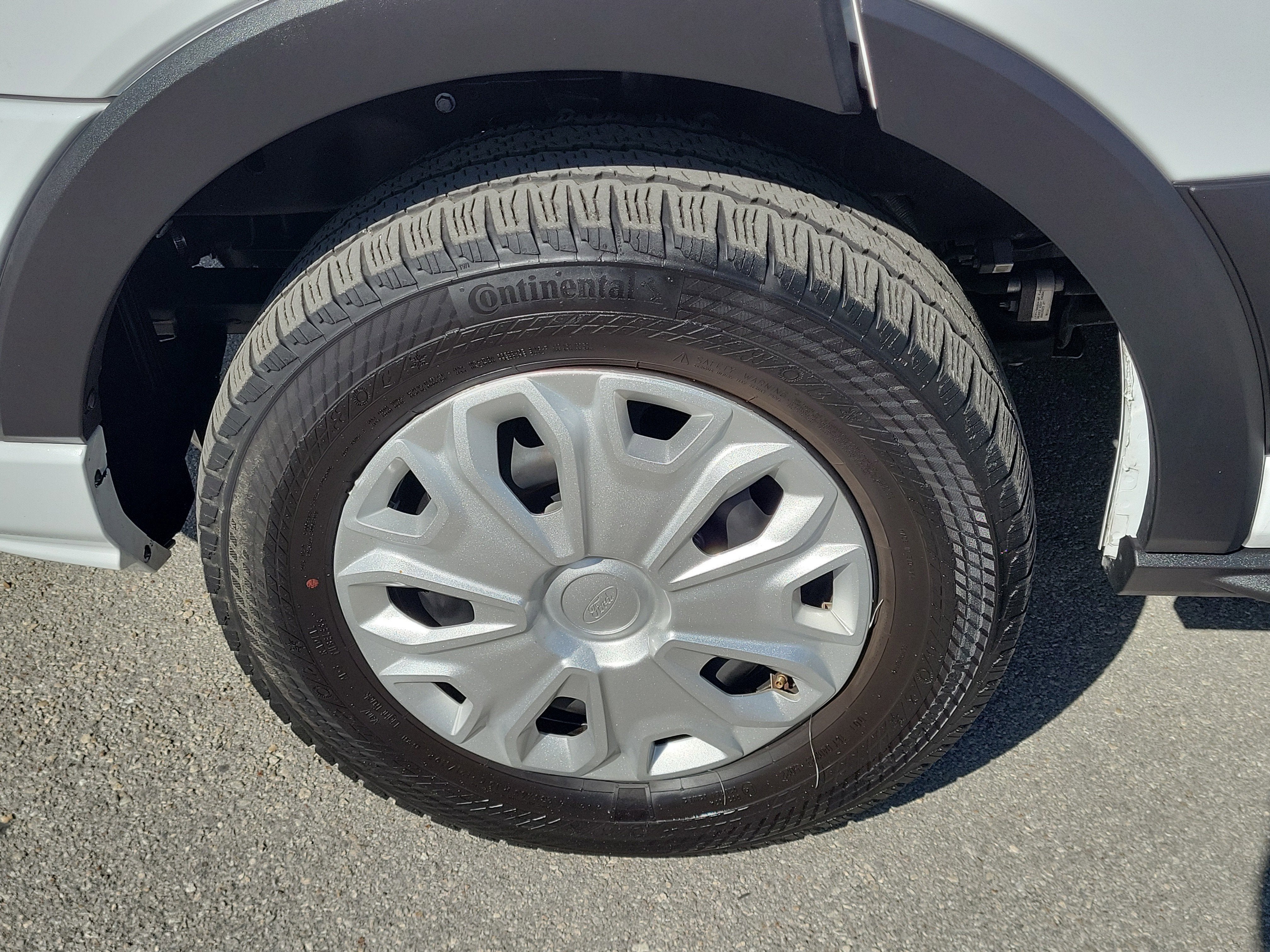 2023 Ford Transit Passenger Wagon XLT