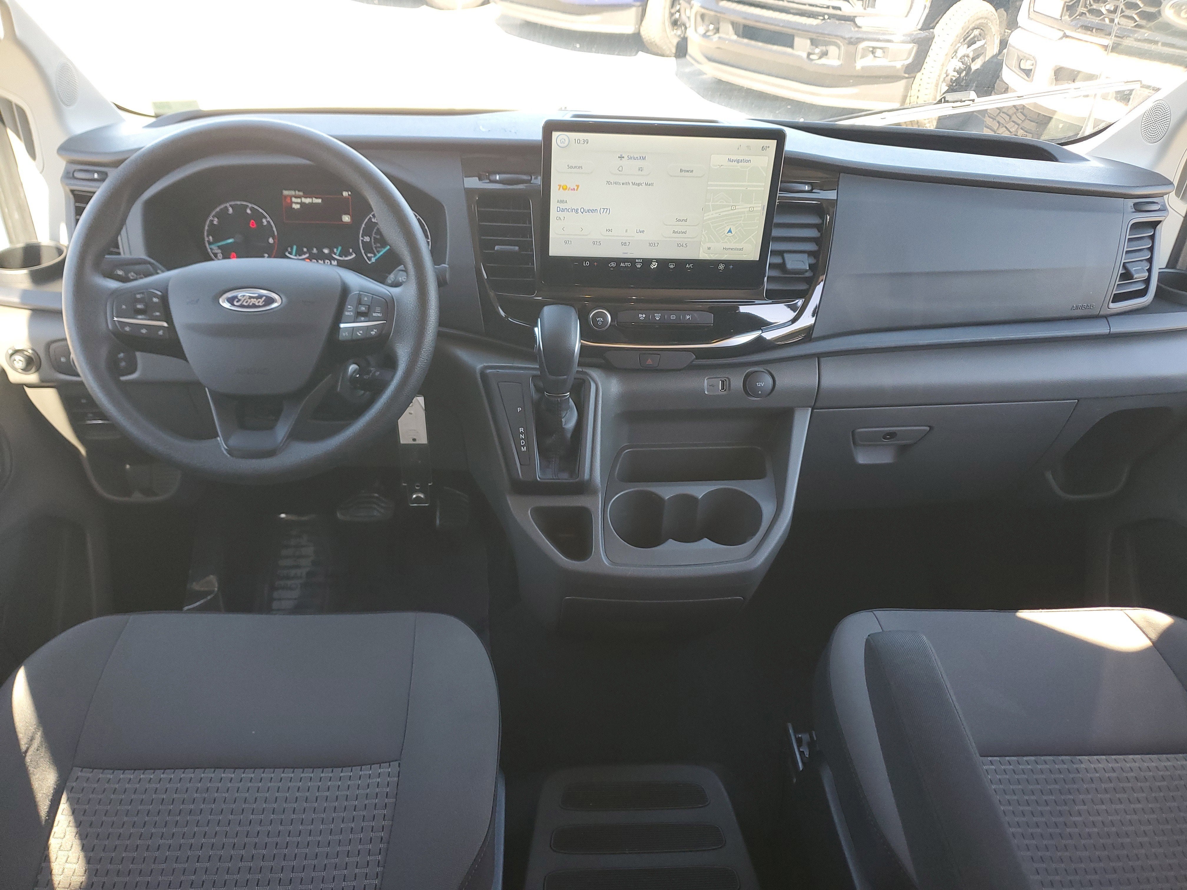 2024 Ford Transit Passenger Wagon XLT