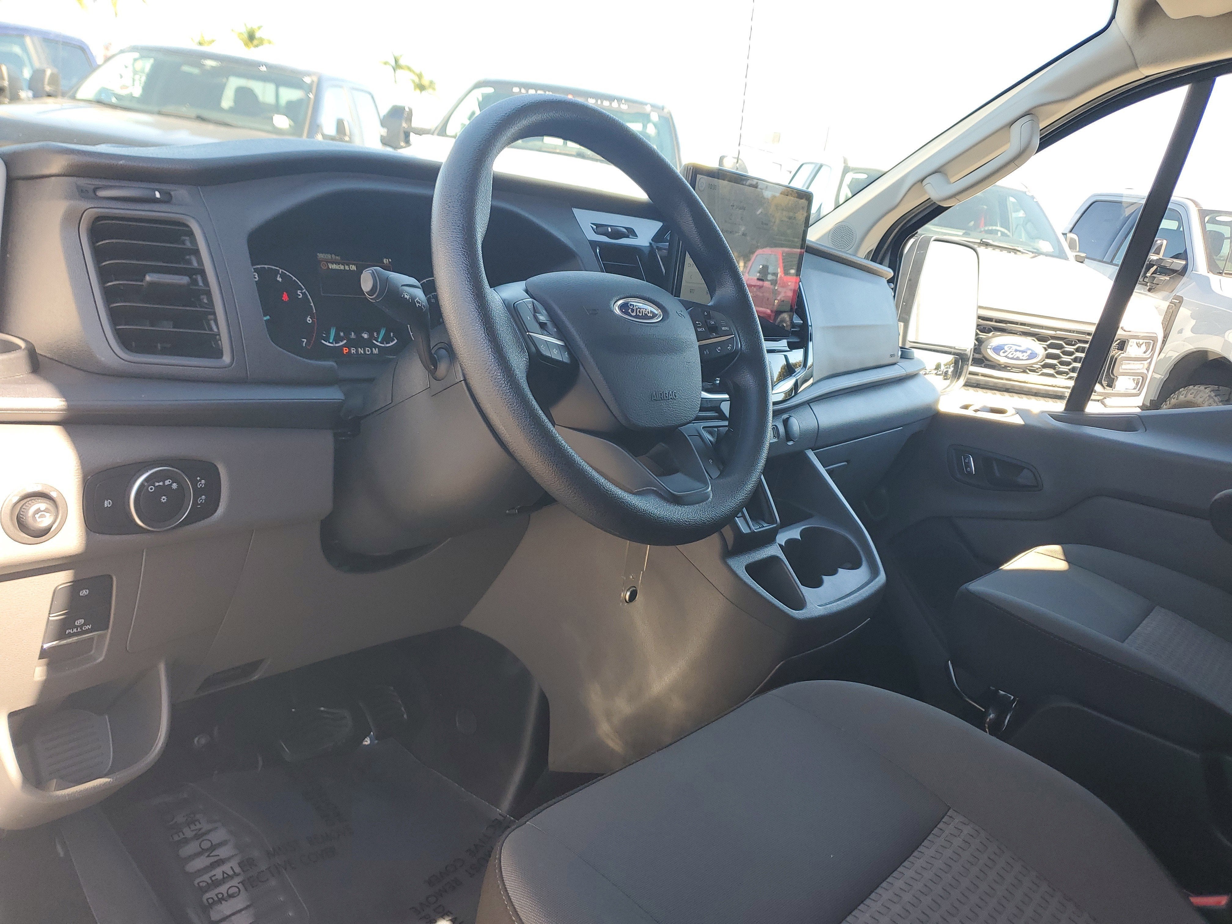 2024 Ford Transit Passenger Wagon XLT