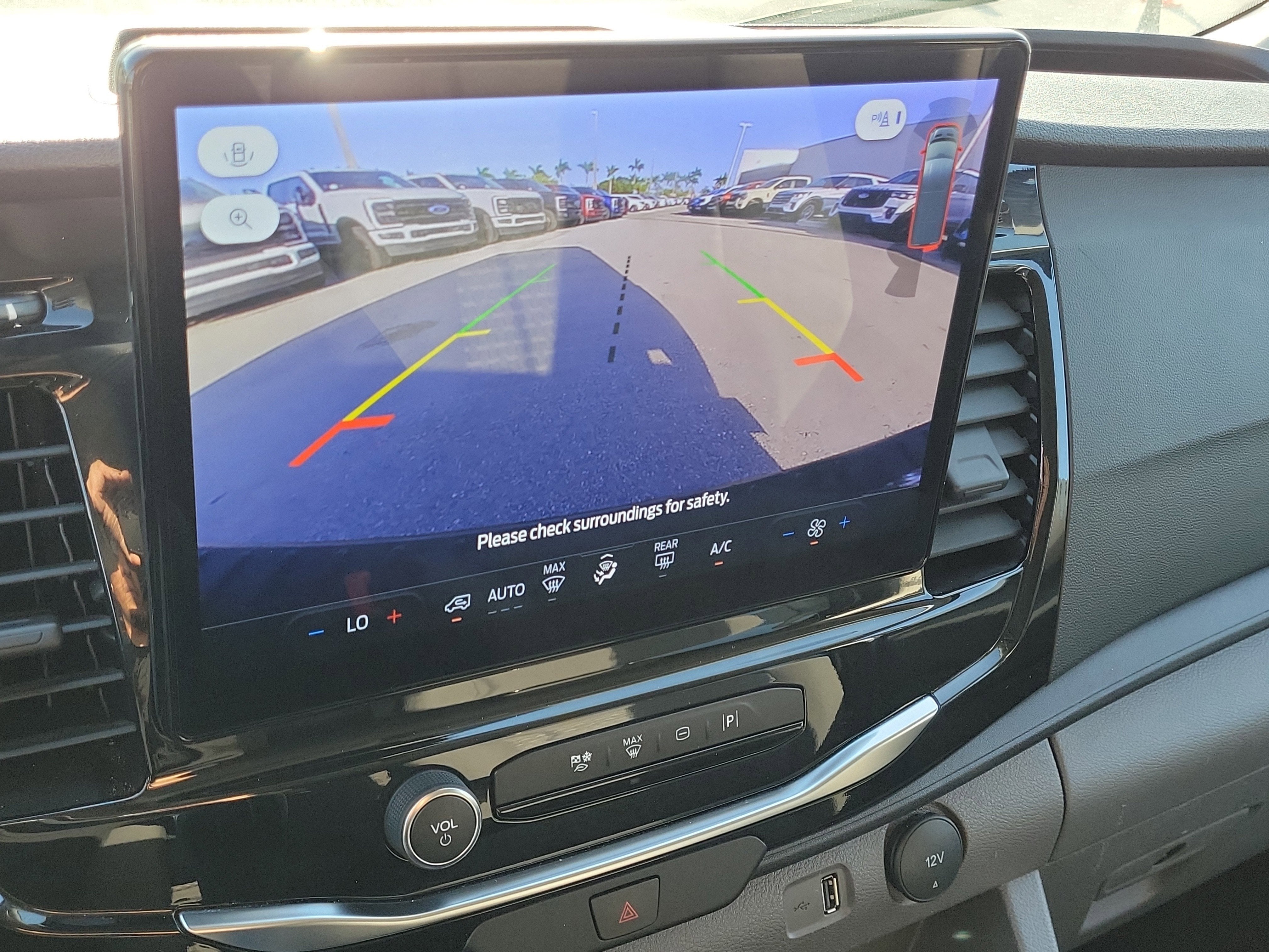 2023 Ford Transit Passenger Wagon XLT