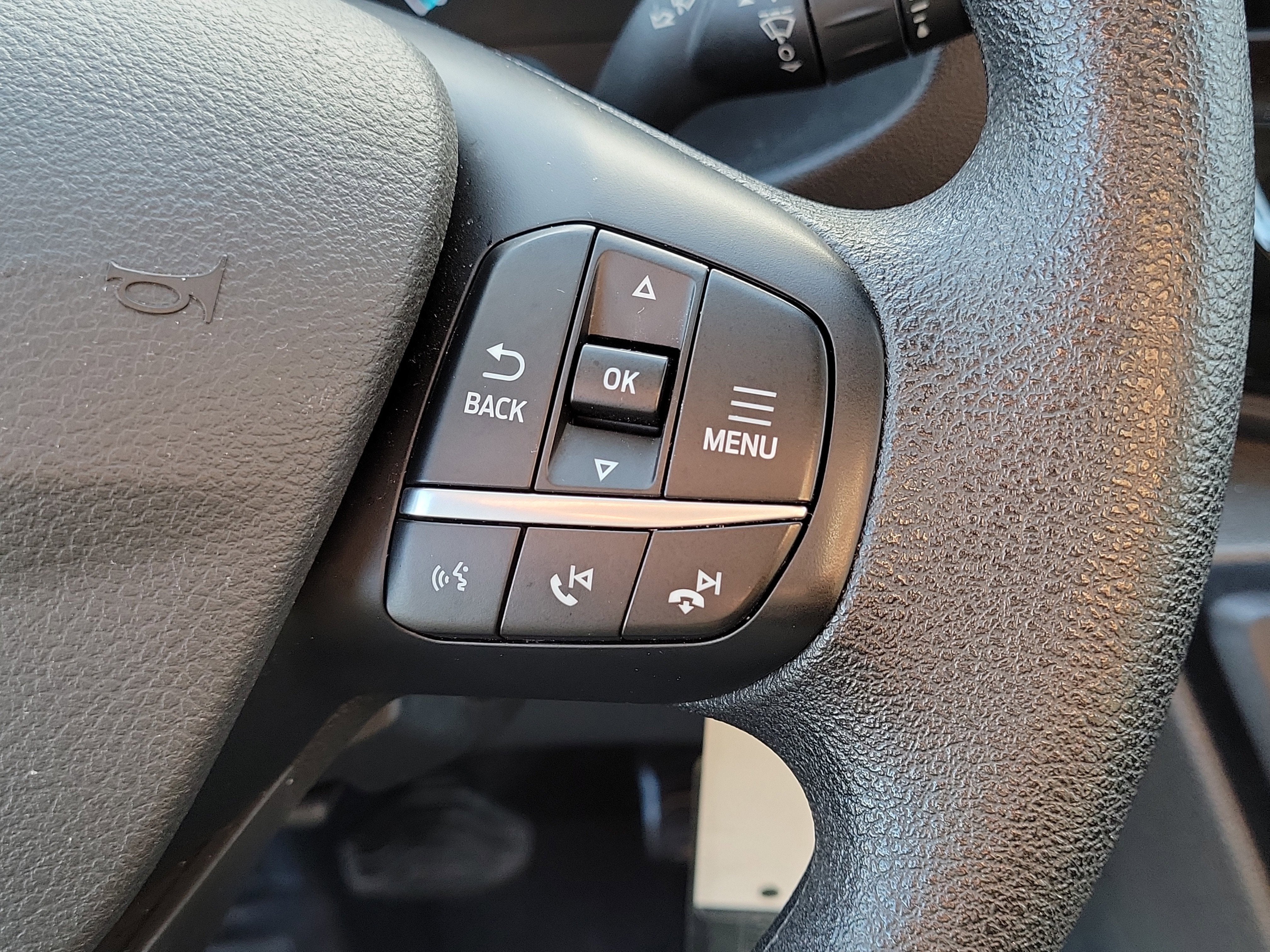 2023 Ford Transit Passenger Wagon XLT