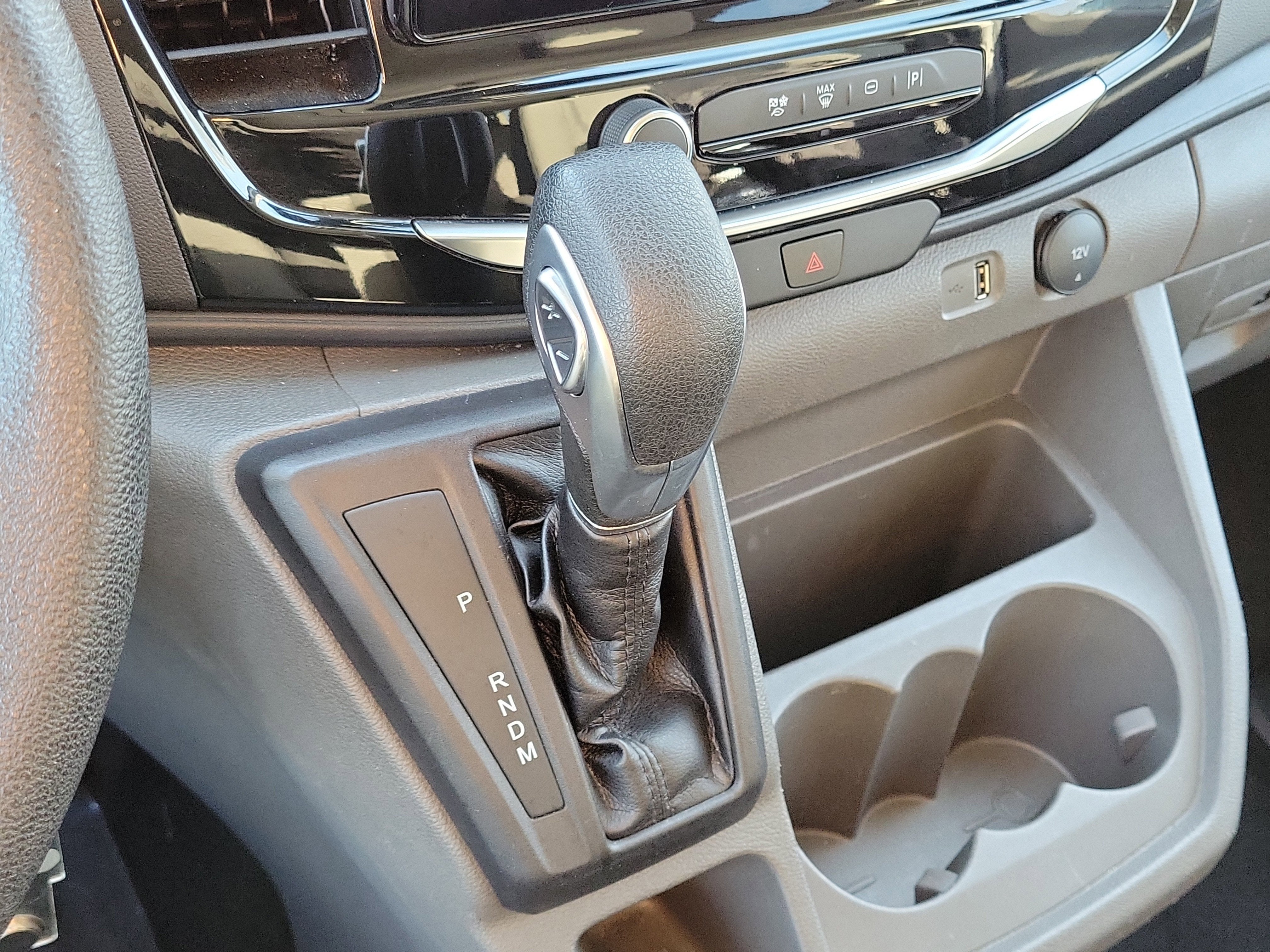 2023 Ford Transit Passenger Wagon XLT