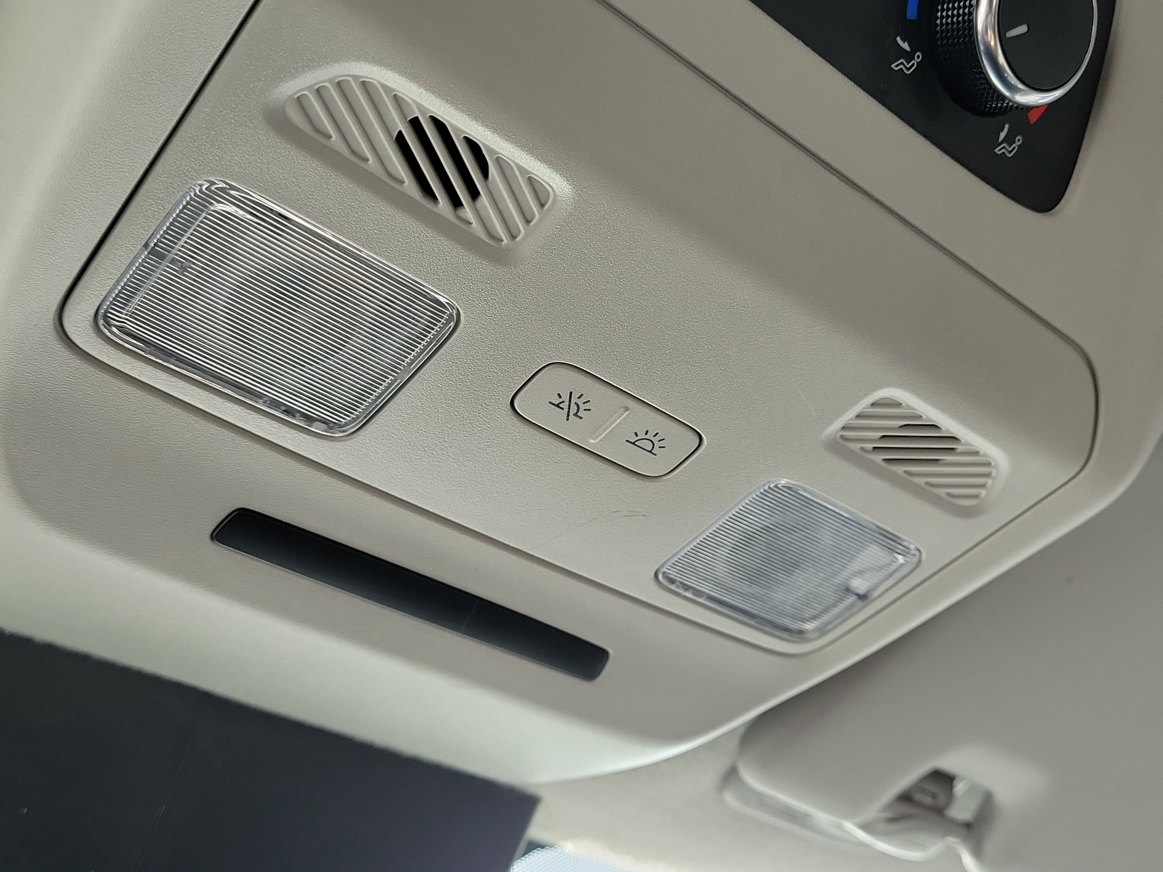 2023 Ford Transit Passenger Wagon XLT