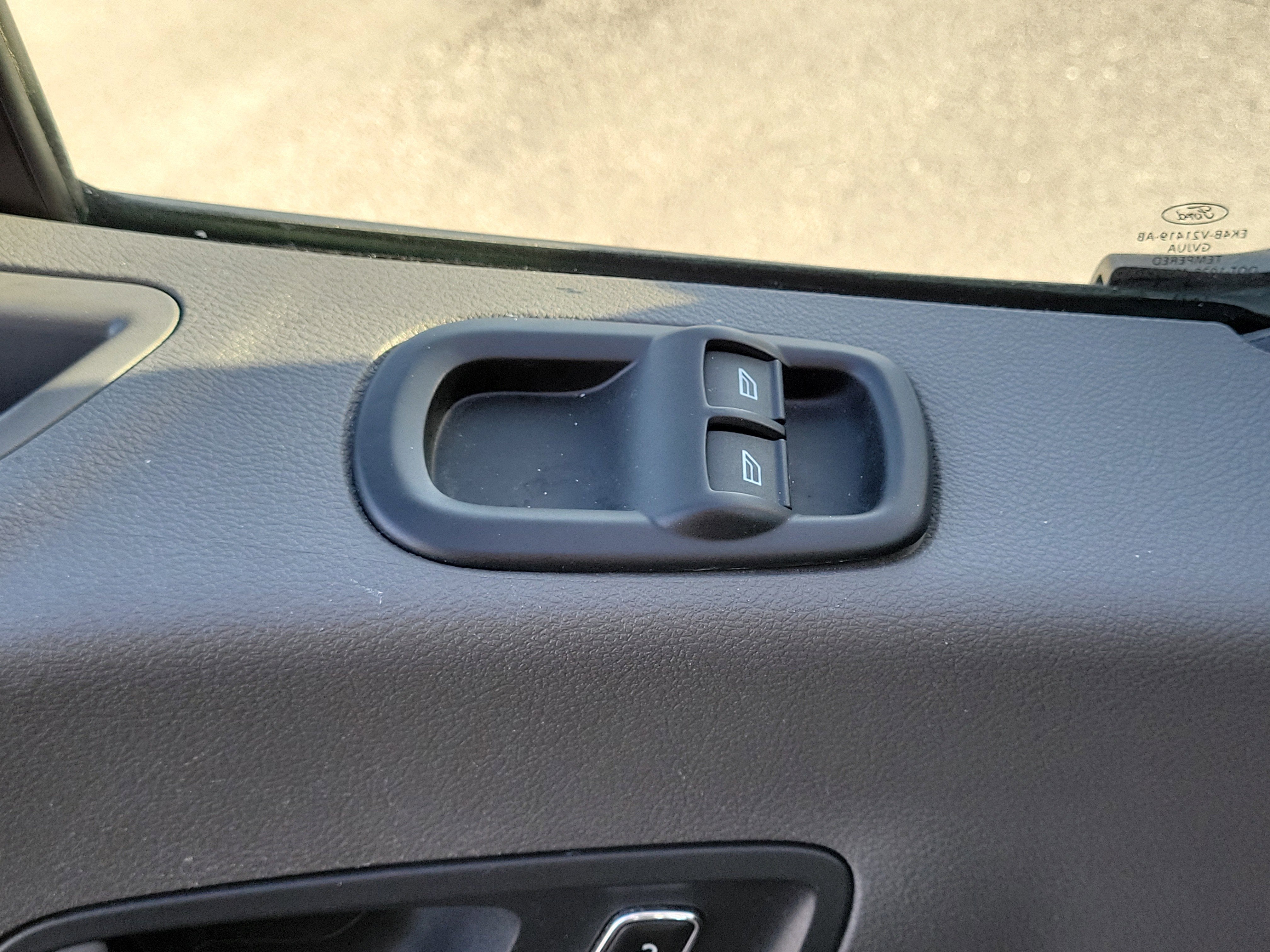 2023 Ford Transit Passenger Wagon XLT