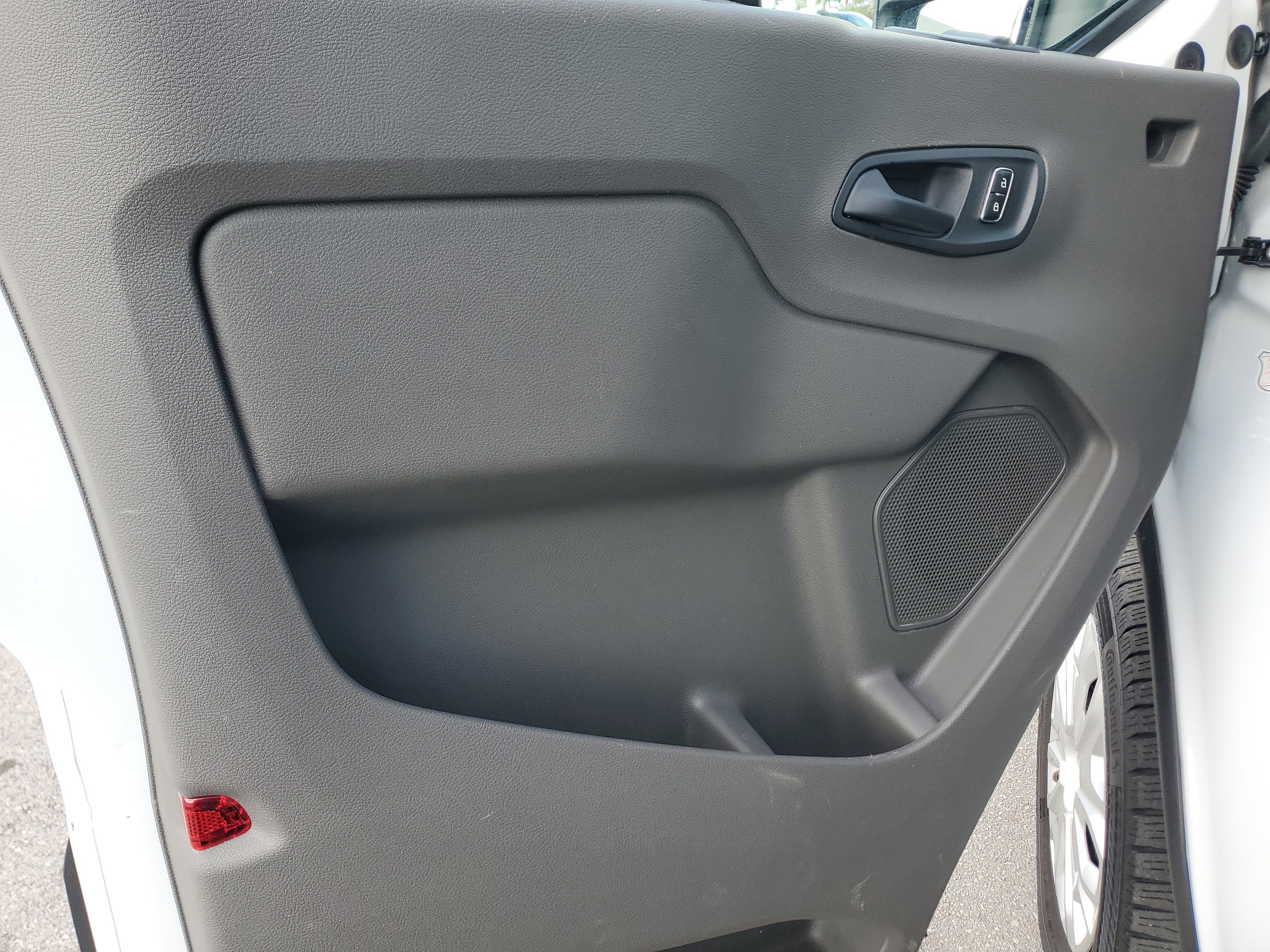 2024 Ford Transit Passenger Wagon XLT