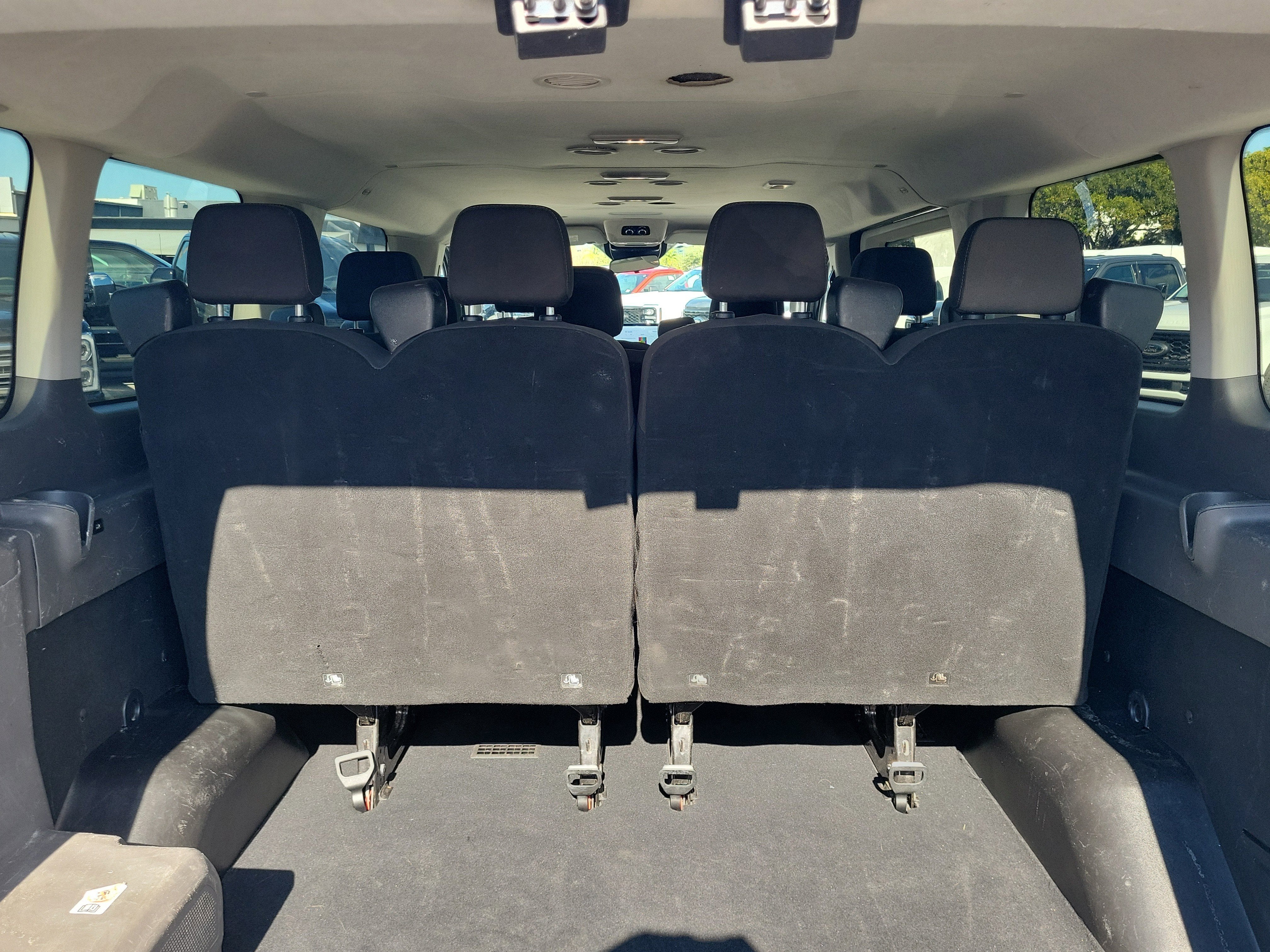 2023 Ford Transit Passenger Wagon XLT