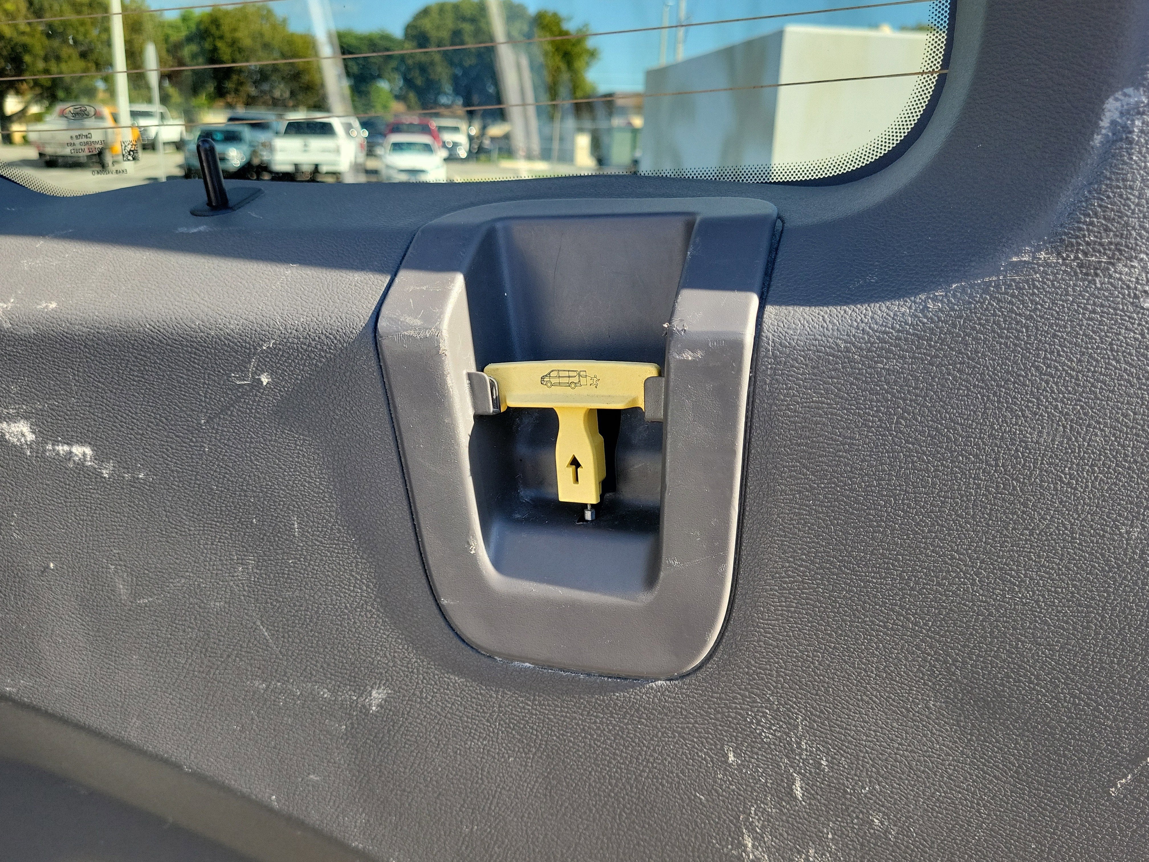 2023 Ford Transit Passenger Wagon XLT