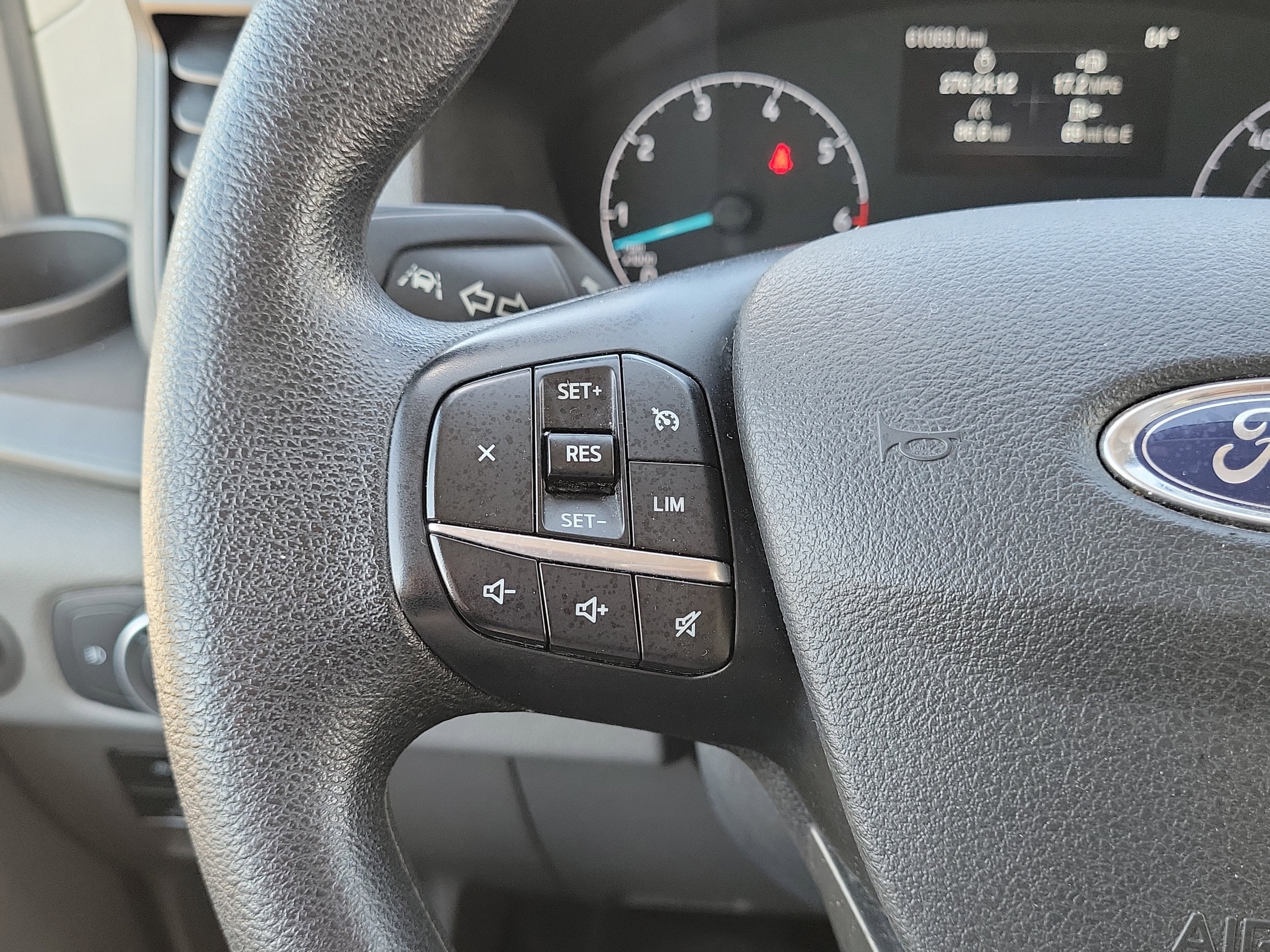 2023 Ford Transit Passenger Wagon XLT