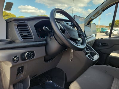 2023 Ford Transit Passenger Wagon XLT