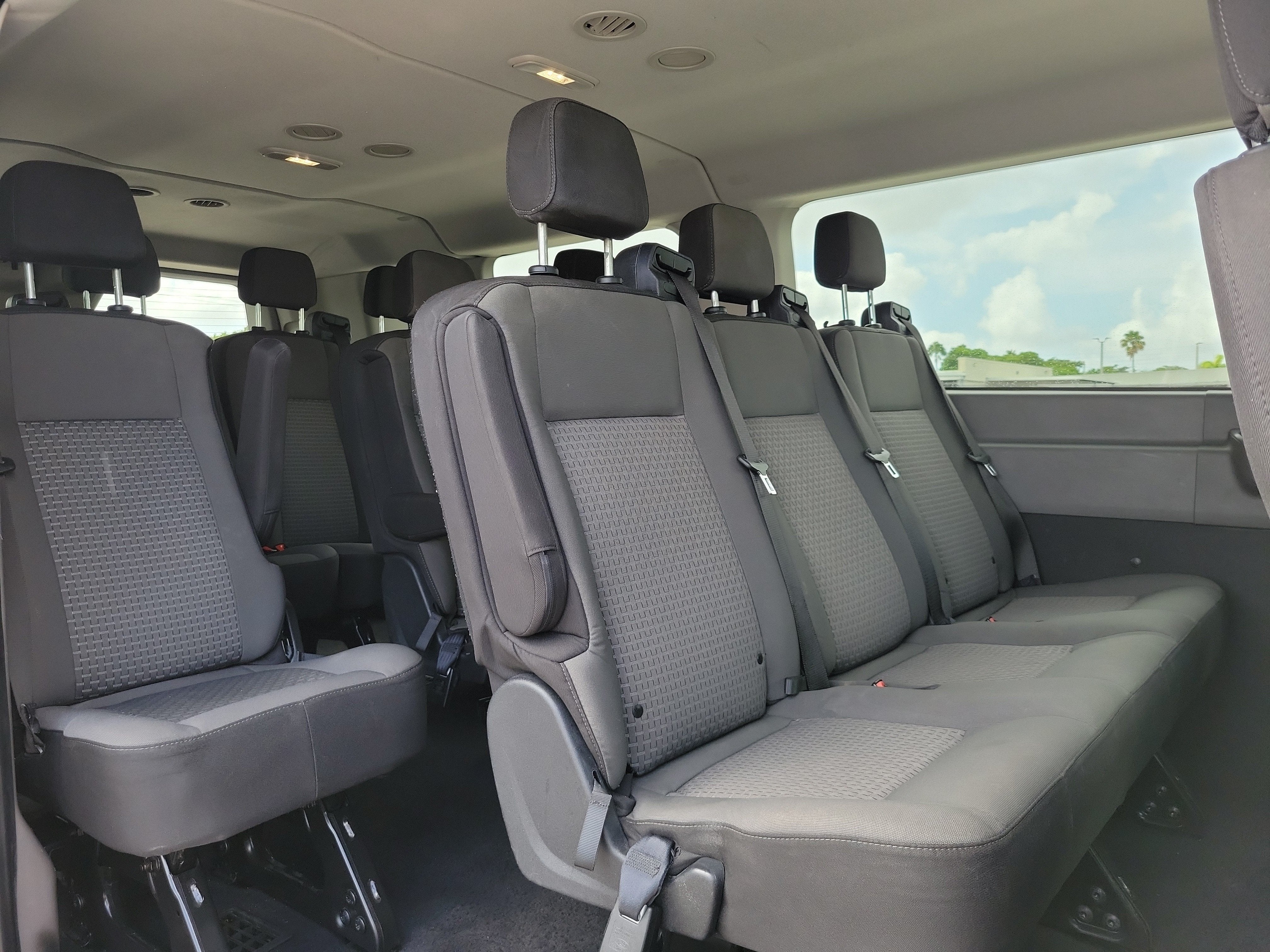 2024 Ford Transit Passenger Wagon XLT