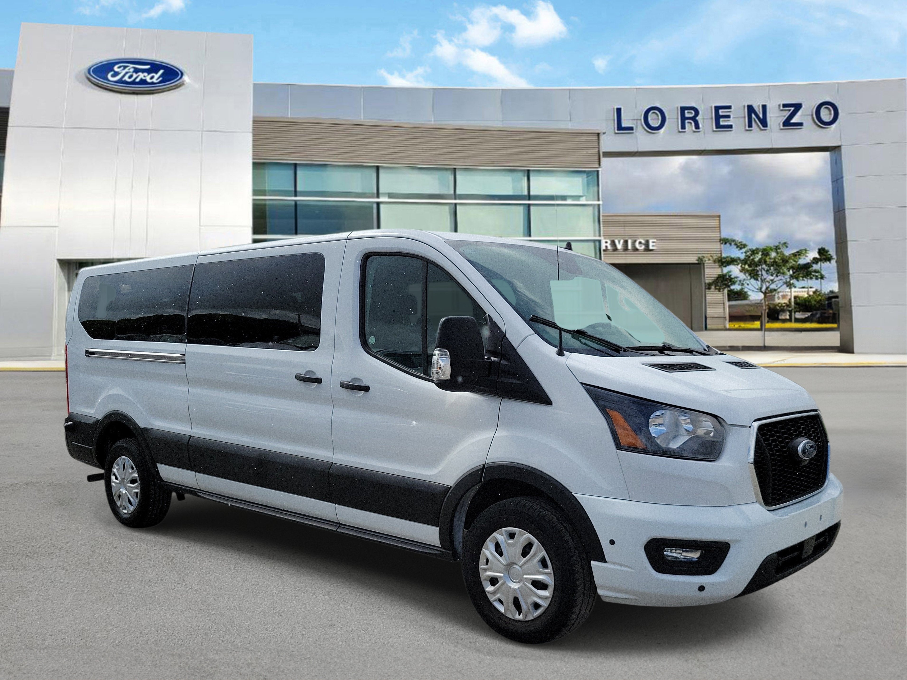 2024 Ford Transit Passenger Wagon XLT
