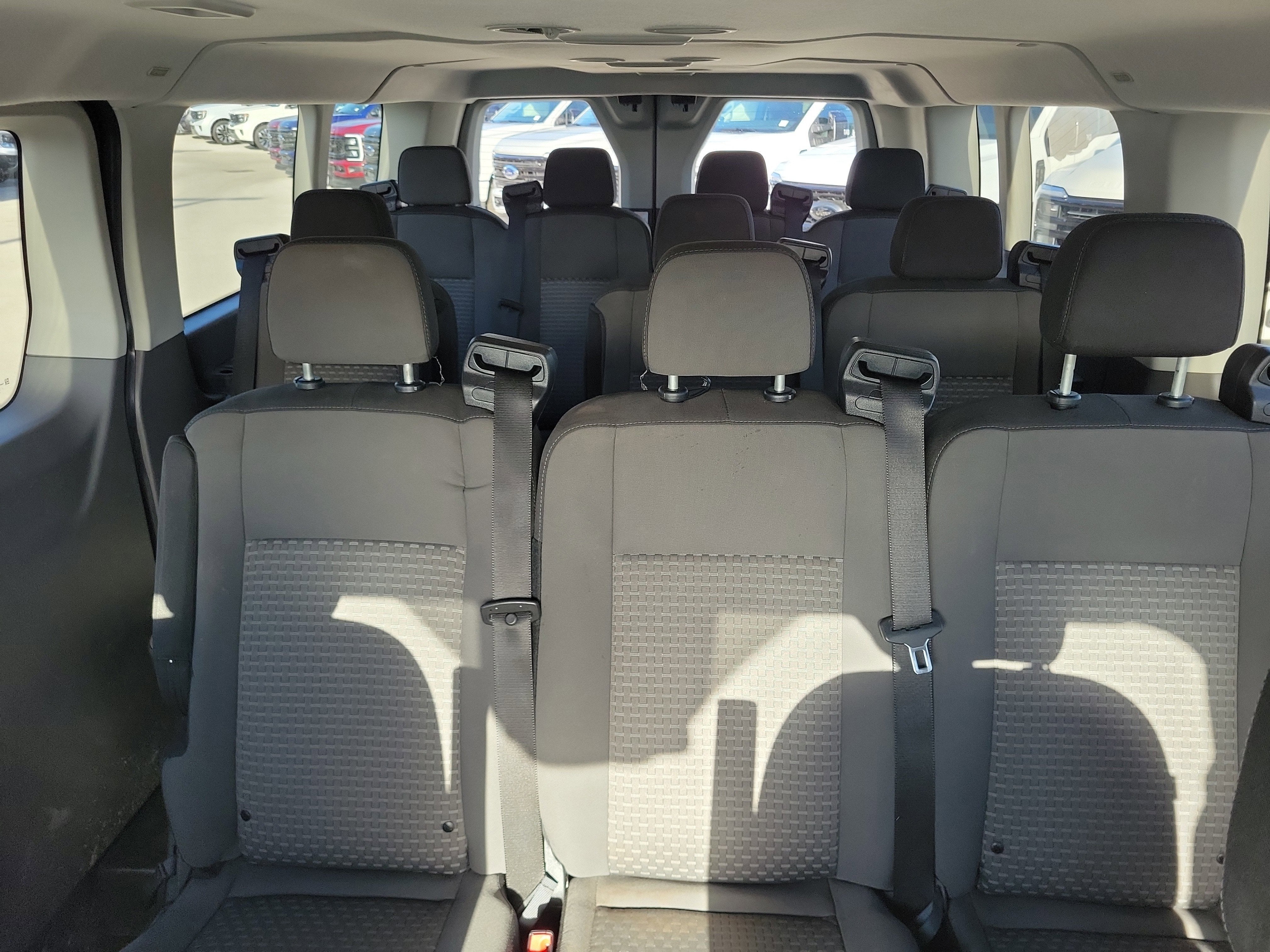 2023 Ford Transit Passenger Wagon XLT