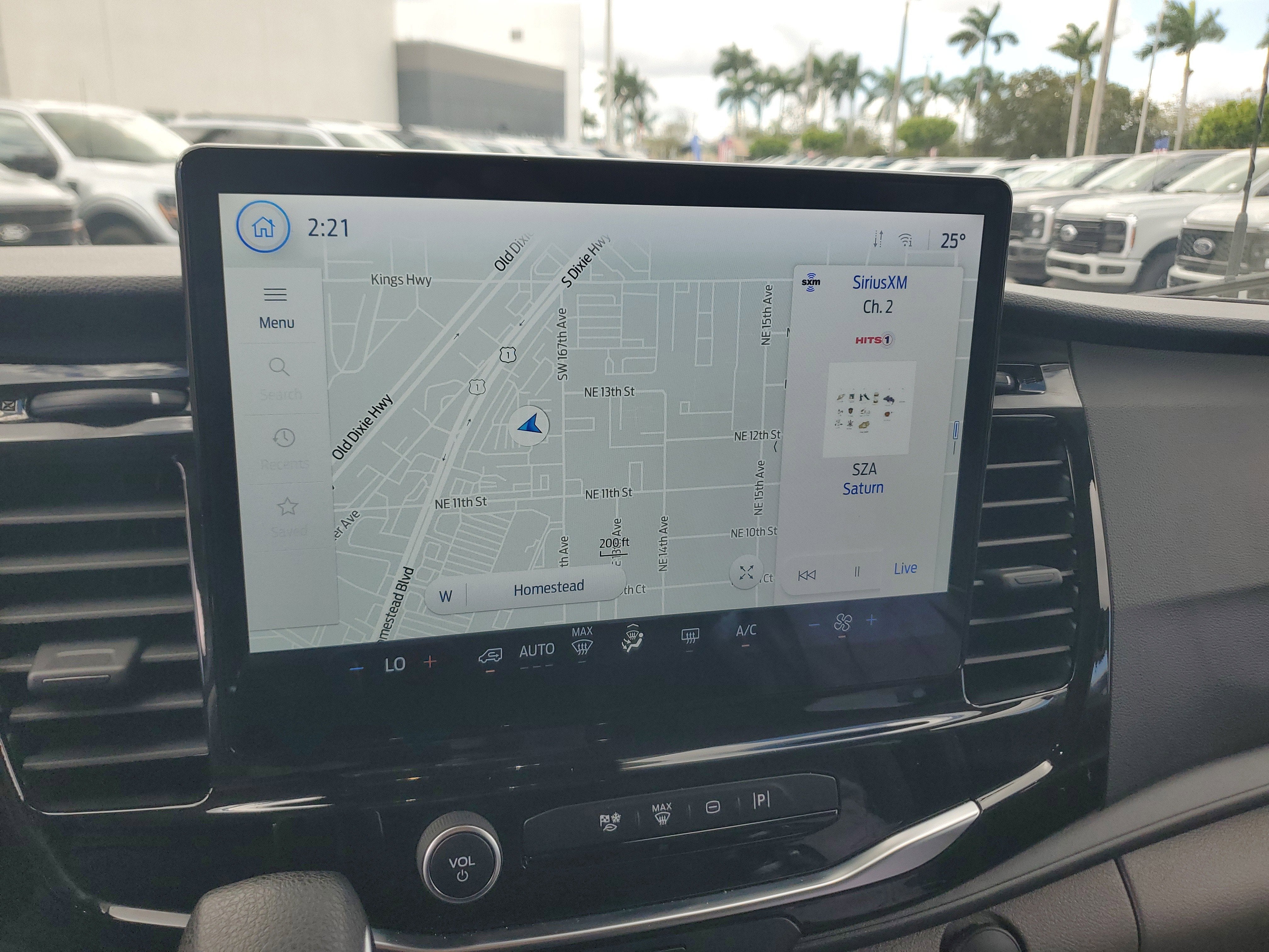 2024 Ford Transit Passenger Wagon XLT