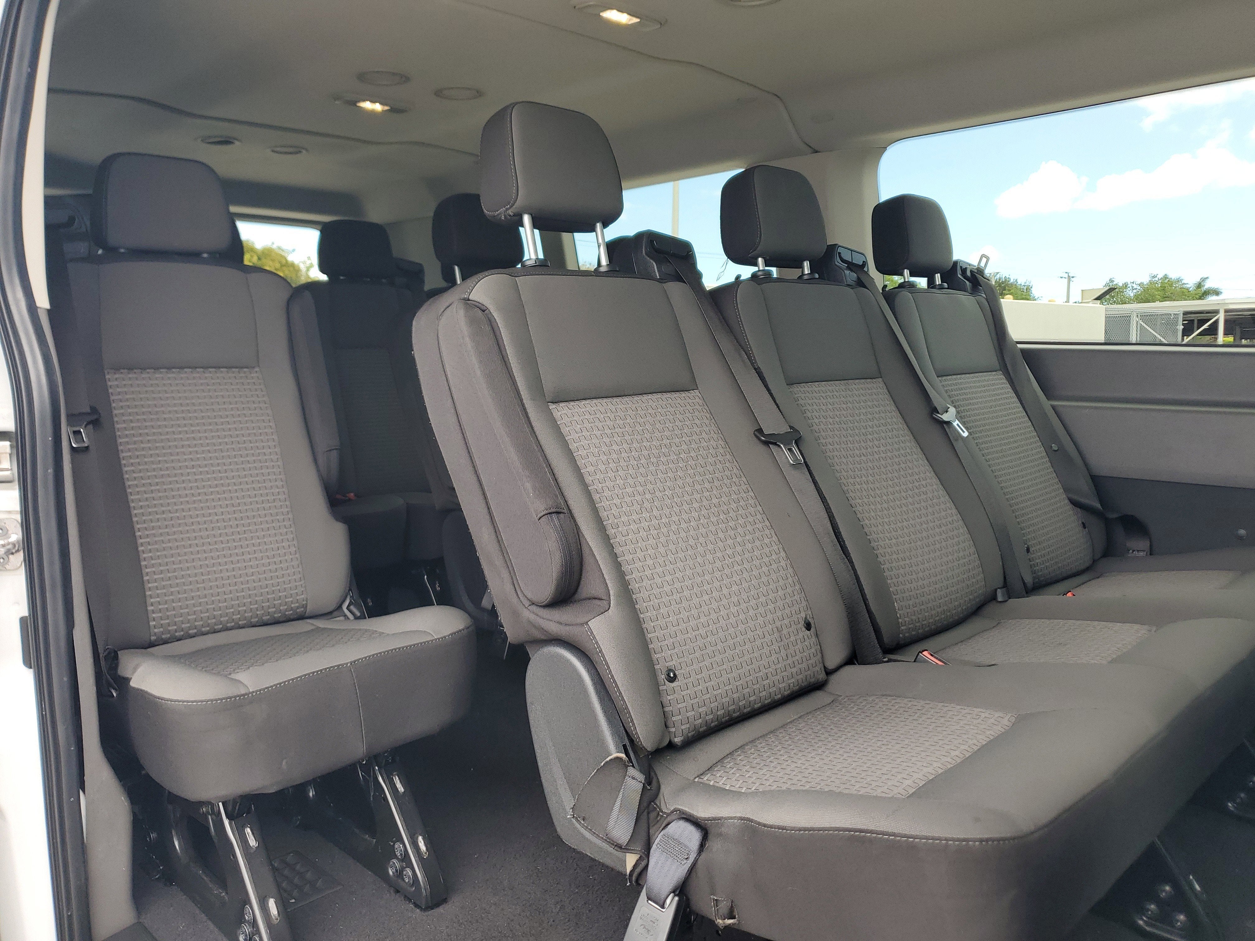 2024 Ford Transit Passenger Wagon XLT