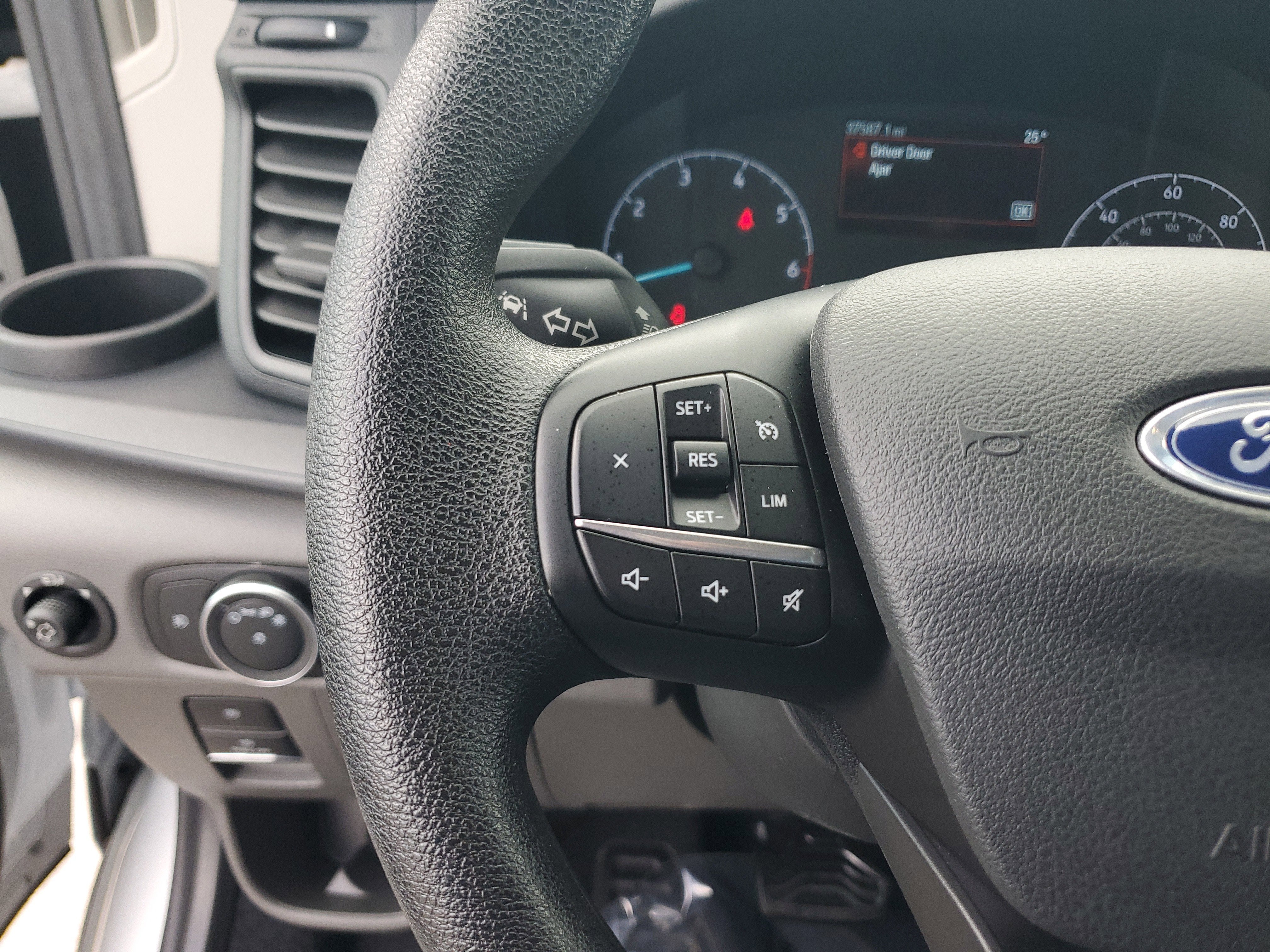 2024 Ford Transit Passenger Wagon XLT