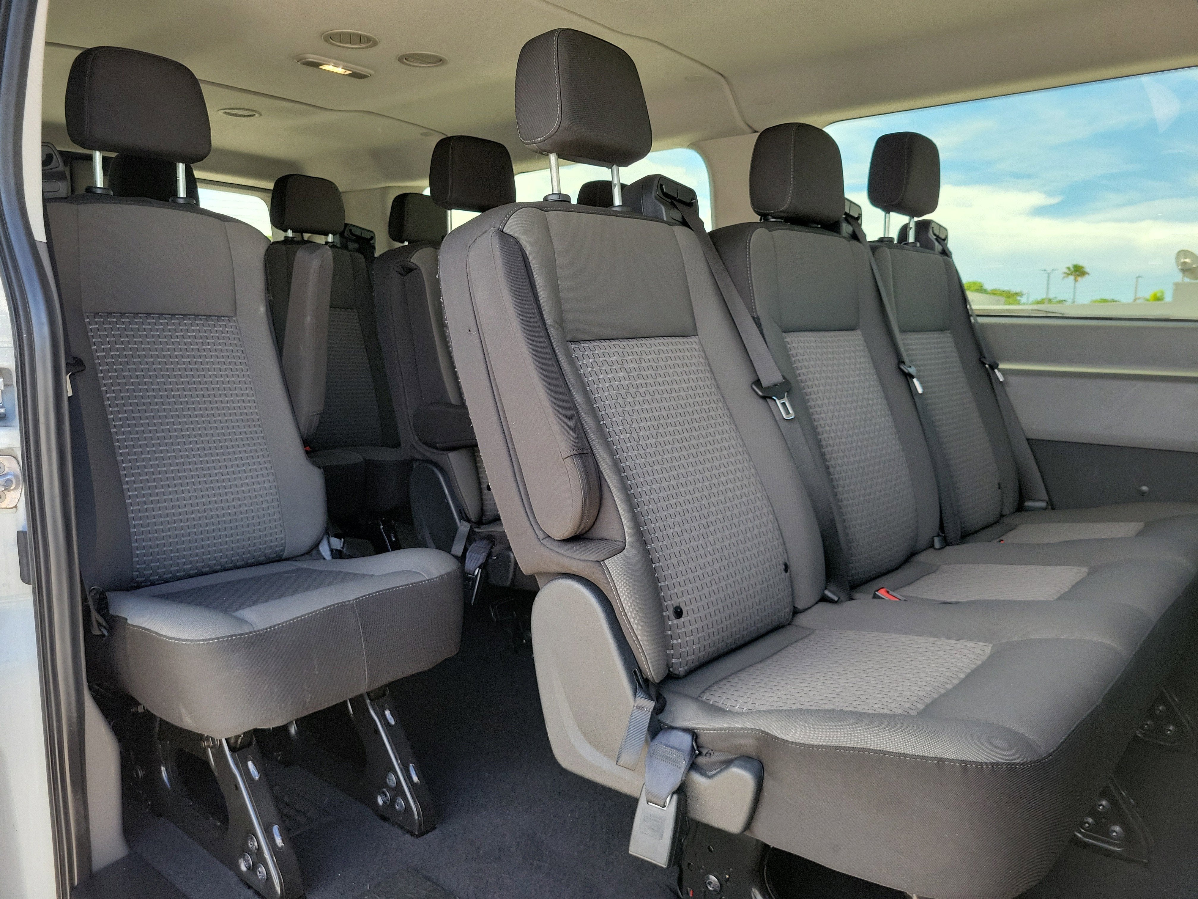 2024 Ford Transit Passenger Wagon XLT