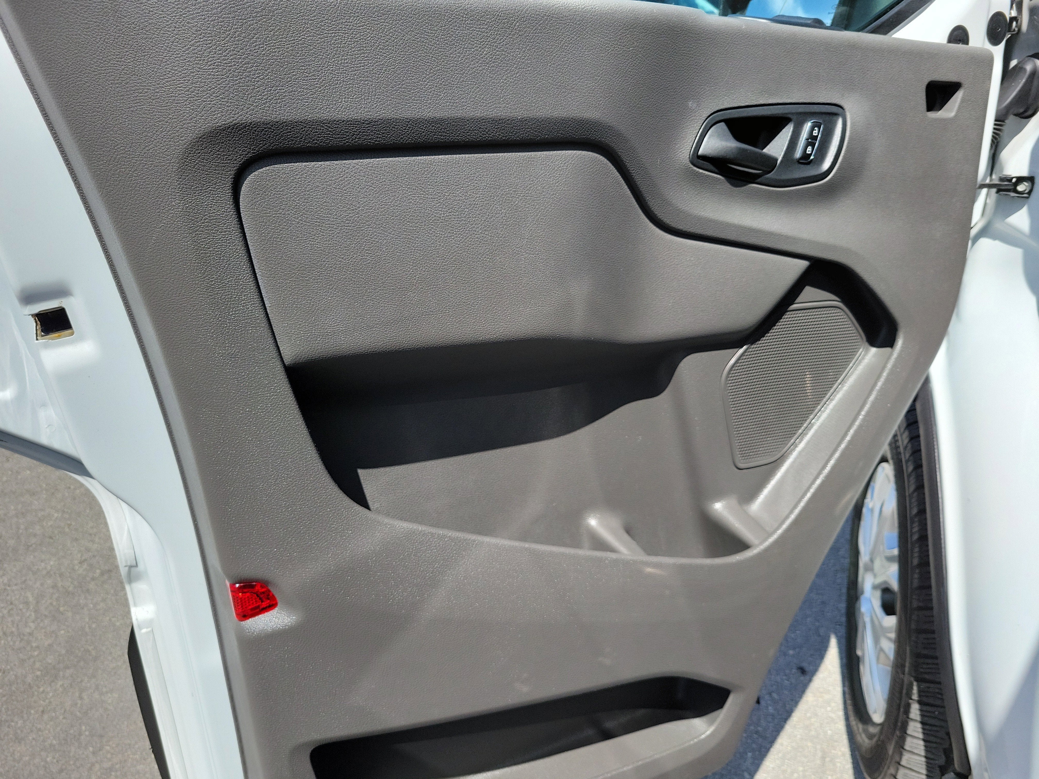 2024 Ford Transit Passenger Wagon XLT