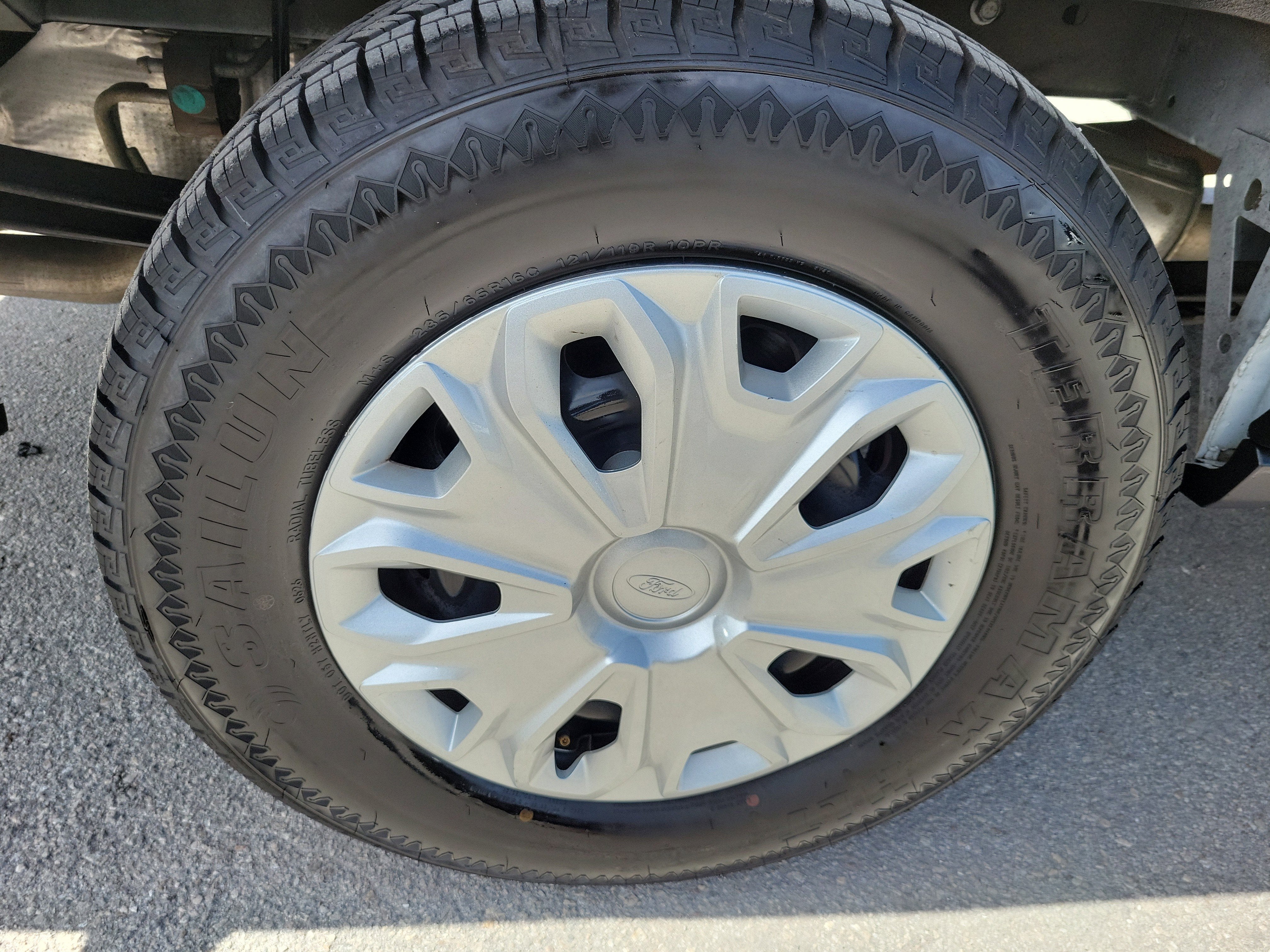 2024 Ford Transit Passenger Wagon XLT