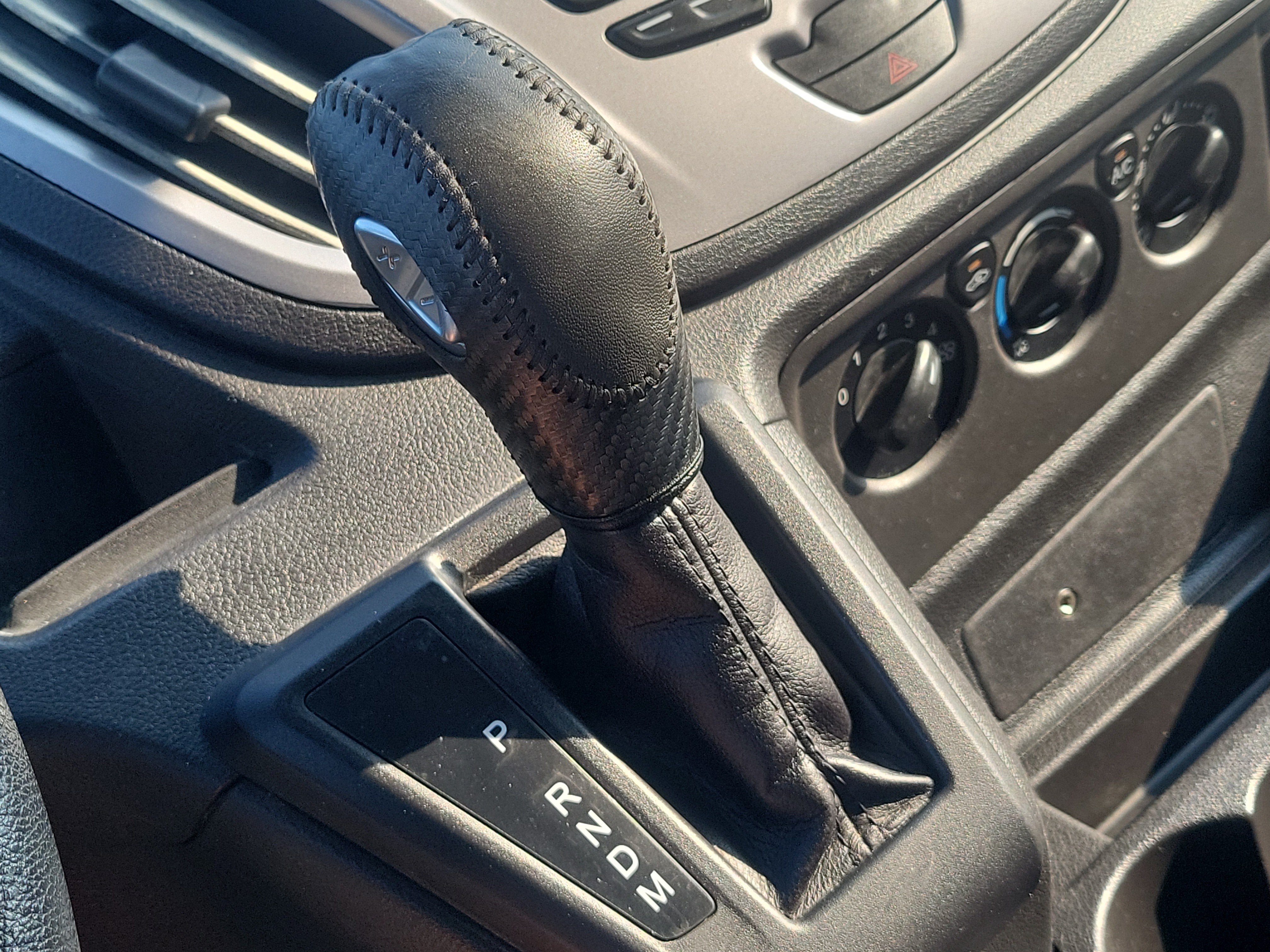 2018 Ford Transit Passenger Wagon XLT