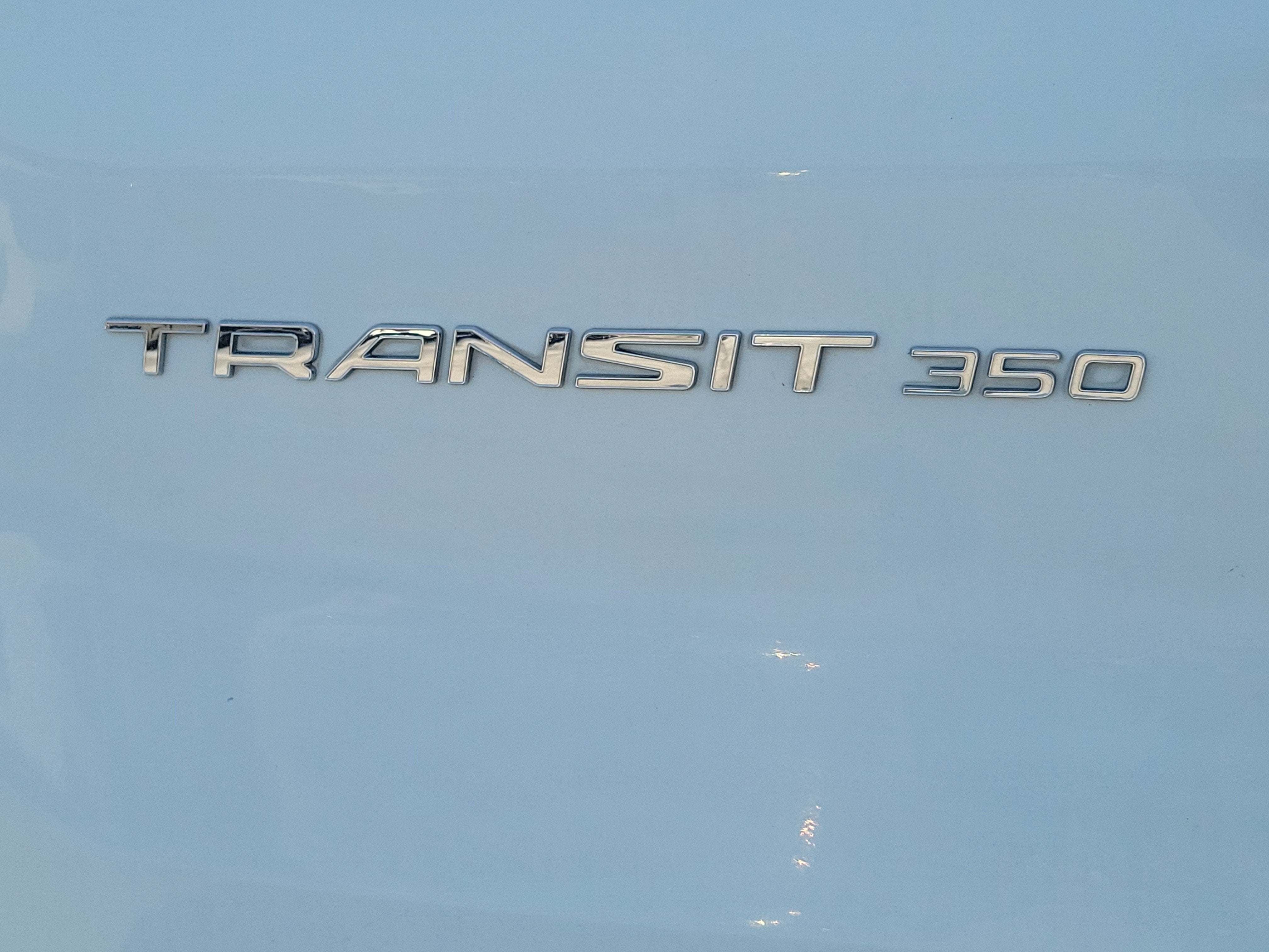 2018 Ford Transit Passenger Wagon XLT