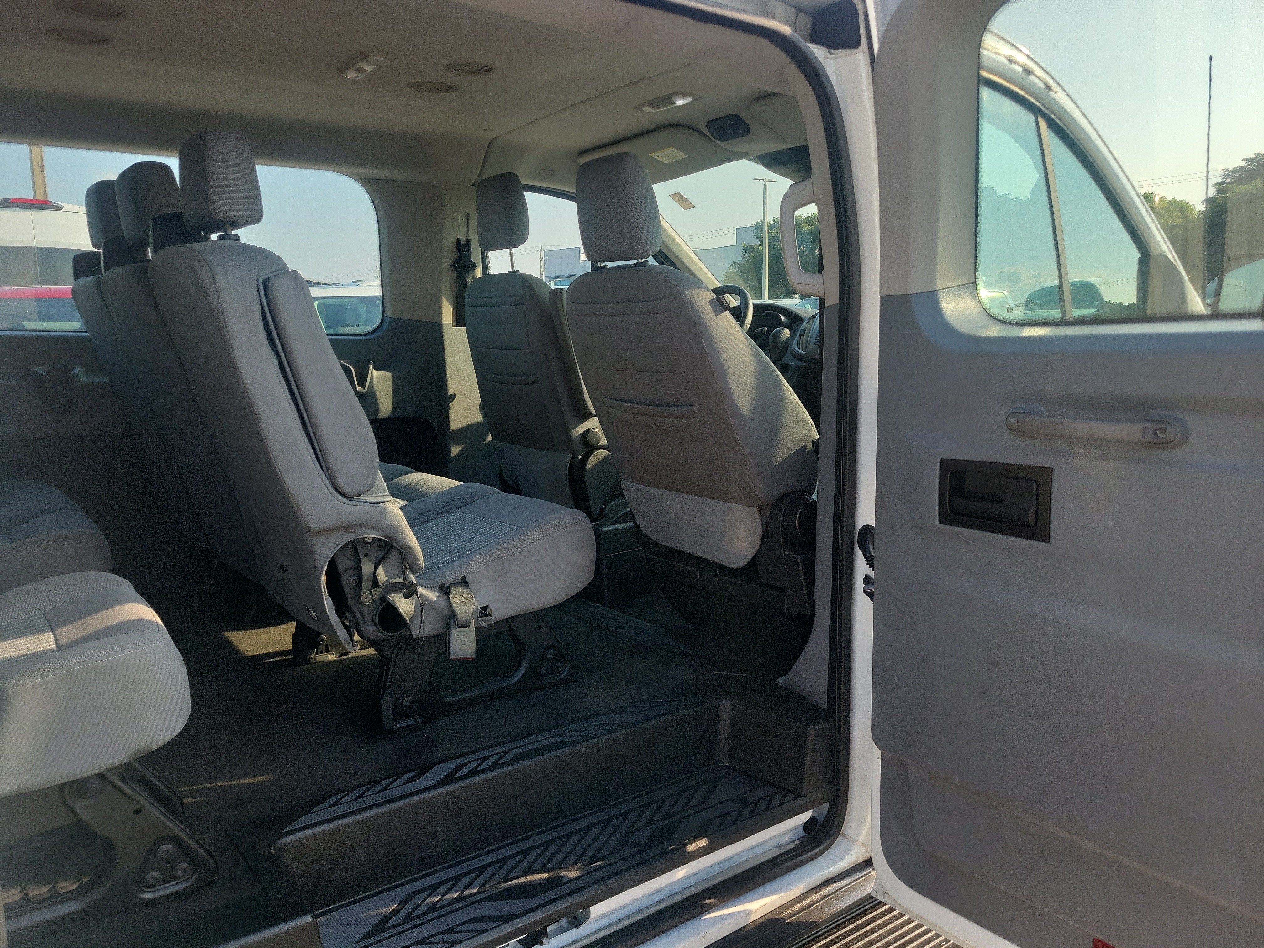 2018 Ford Transit Passenger Wagon XLT