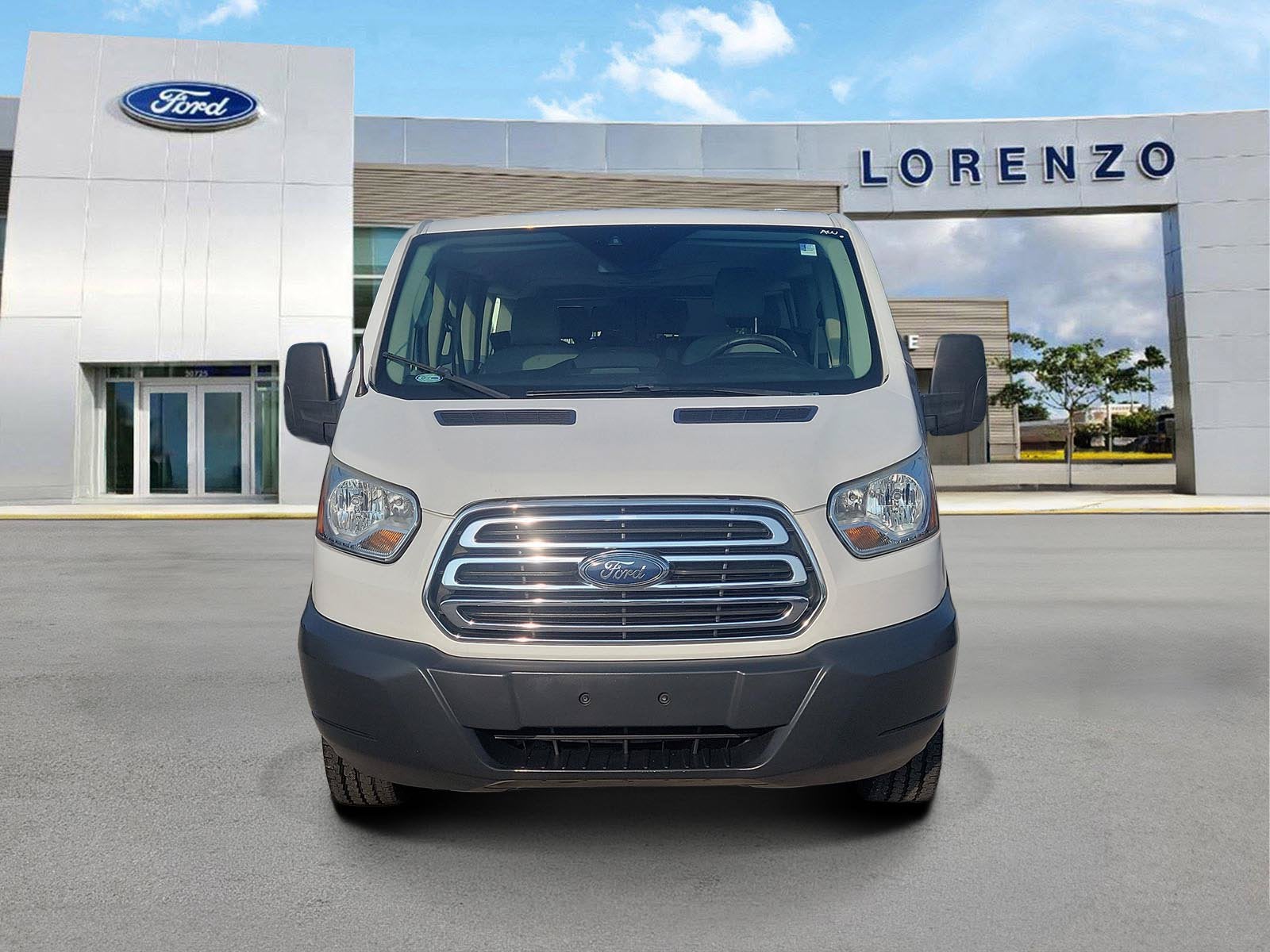 2018 Ford Transit Passenger Wagon XLT