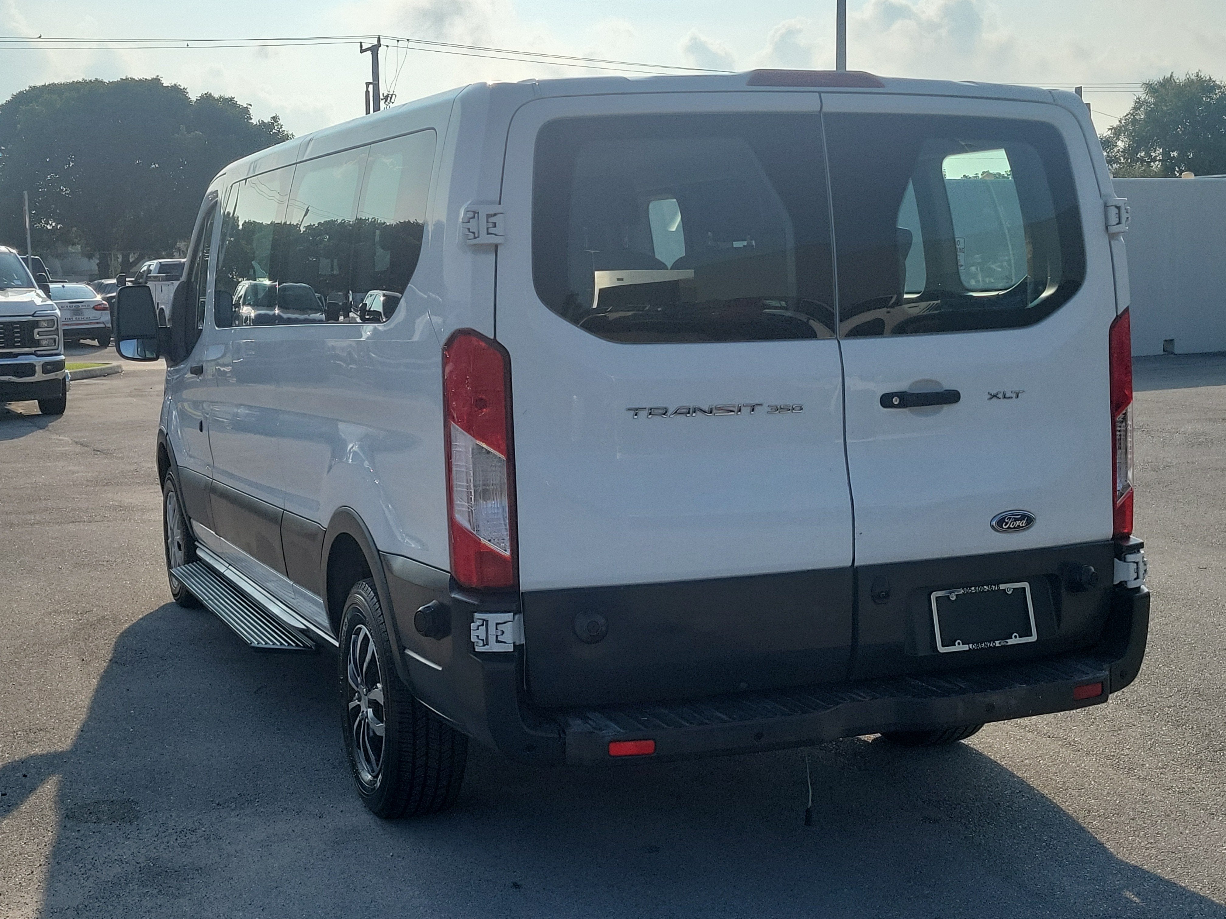 2018 Ford Transit Passenger Wagon XLT