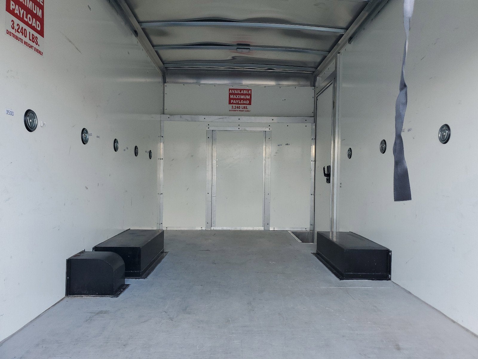 2023 Ford E-Series Cutaway Base