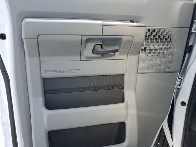 2023 Ford E-Series Cutaway Base