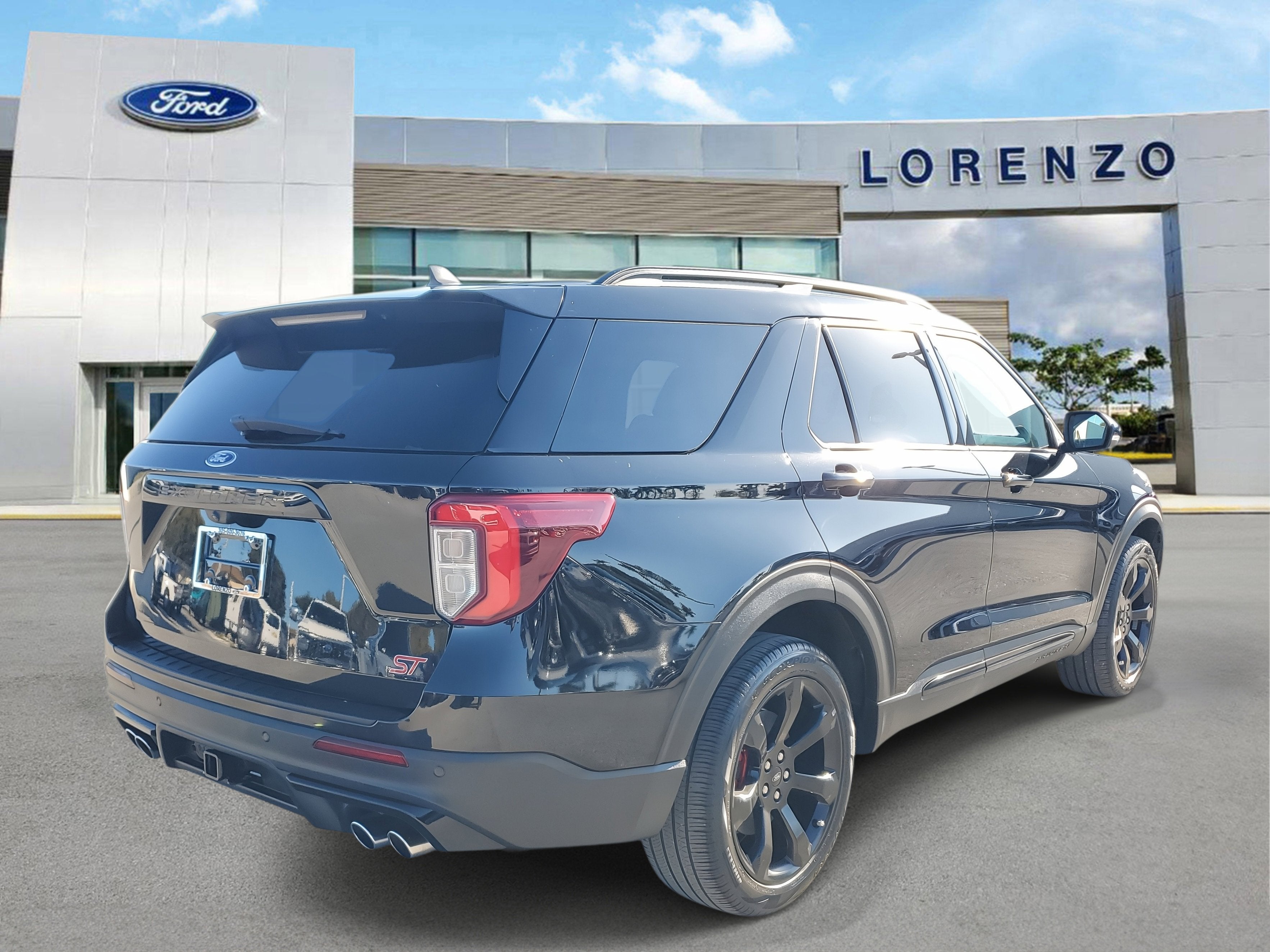 2023 Ford Explorer ST 4WD