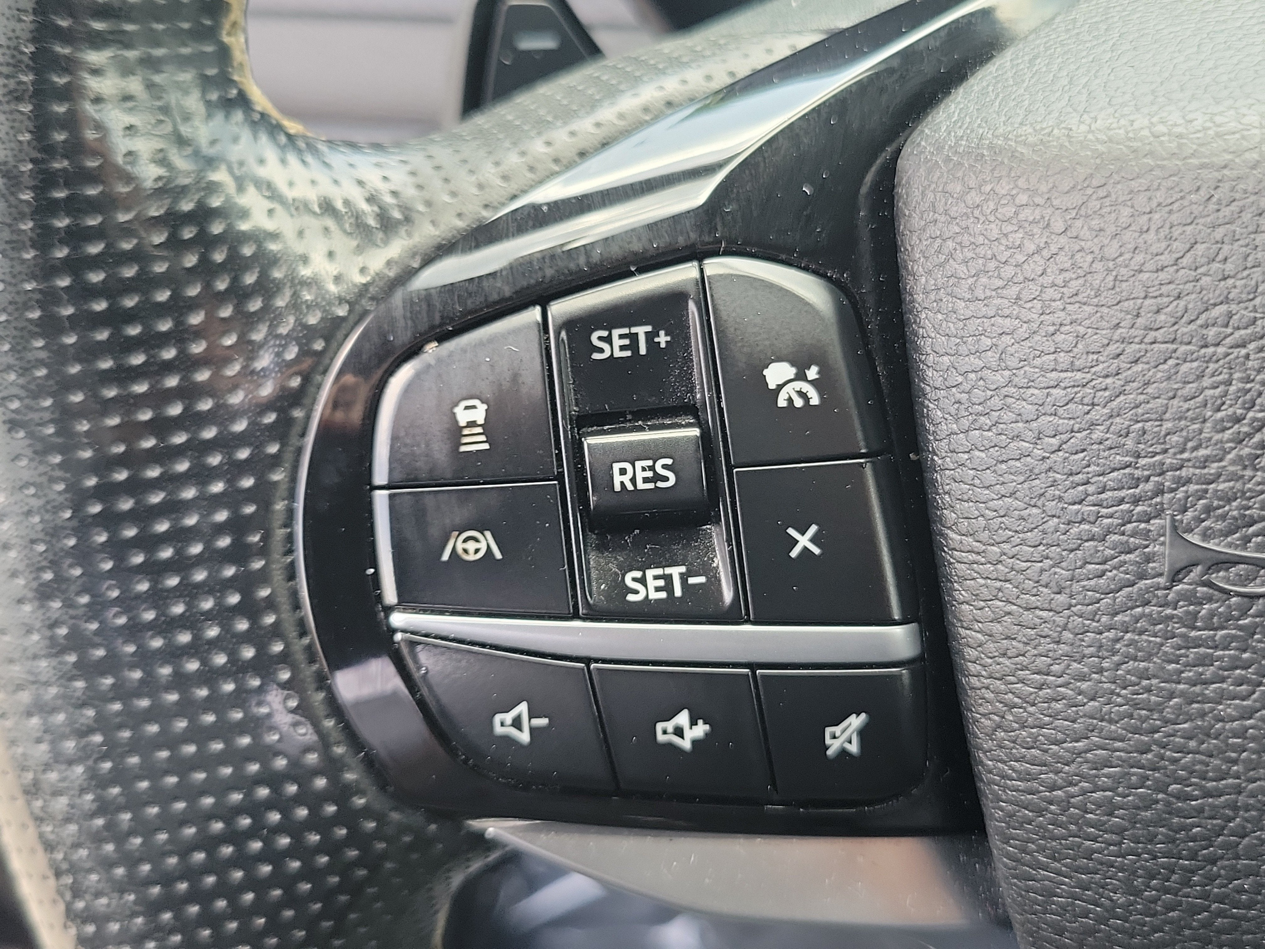 2021 Ford Explorer ST 4WD