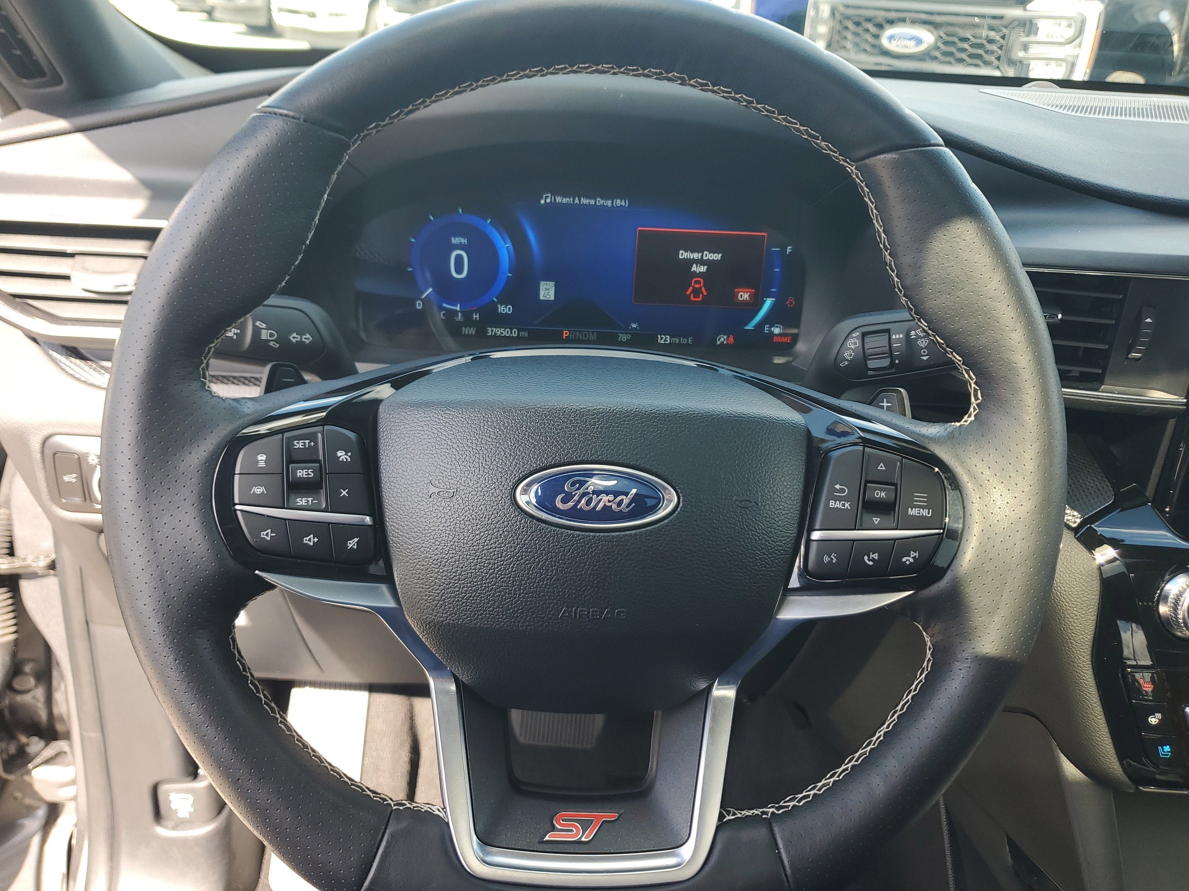 2023 Ford Explorer ST 4WD