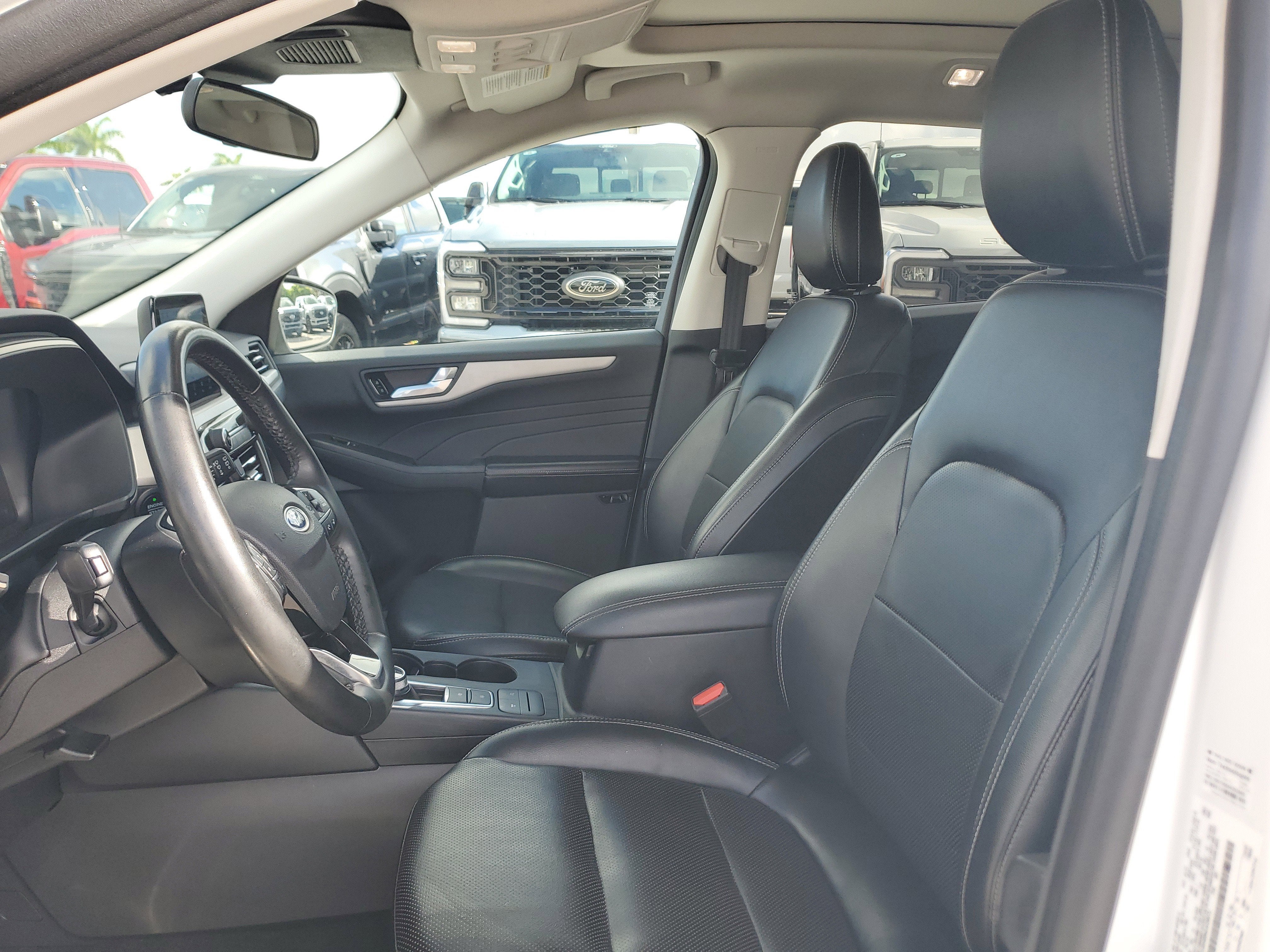 2022 Ford Escape SEL